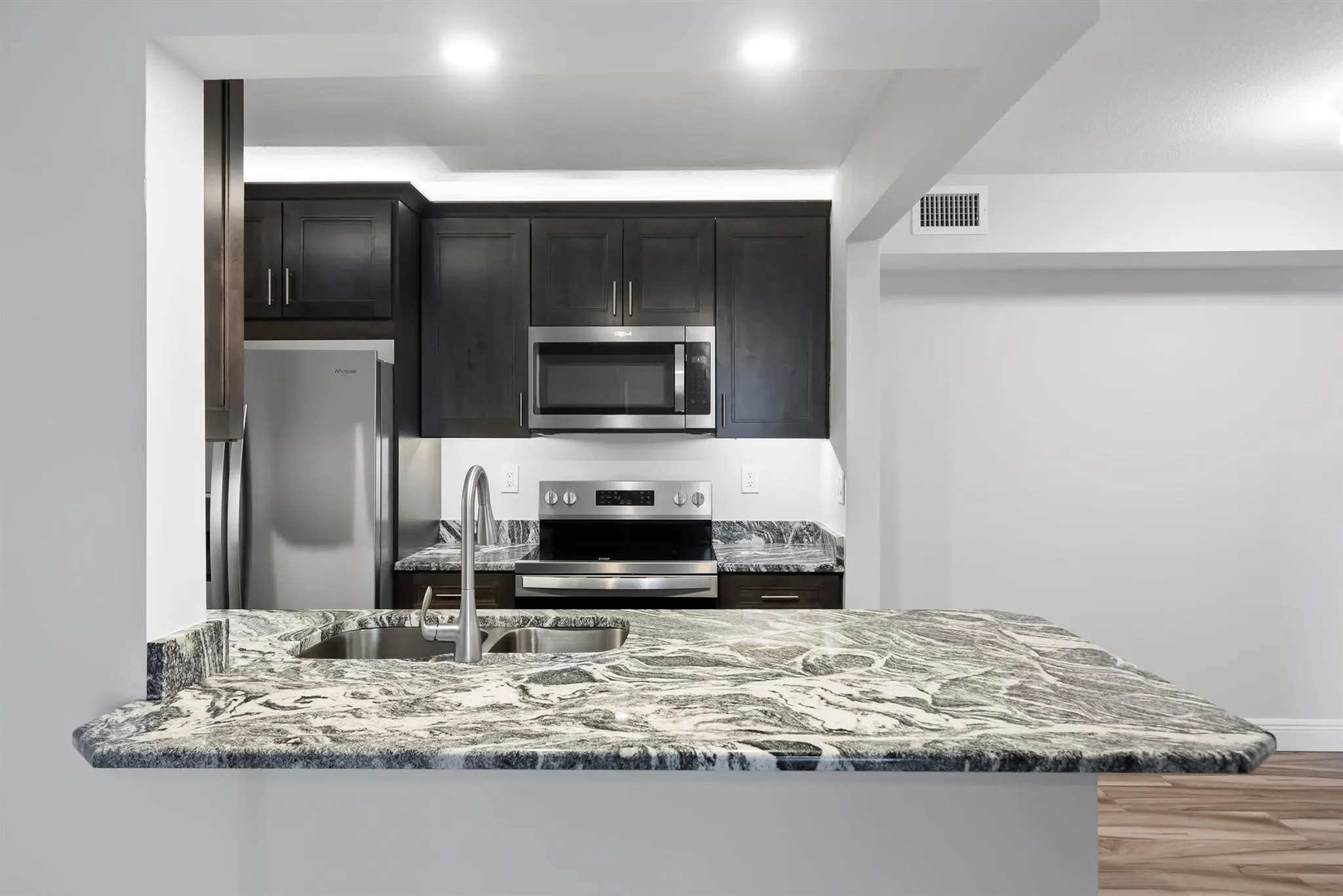 2518 SE Anchorage Cove, #B-1