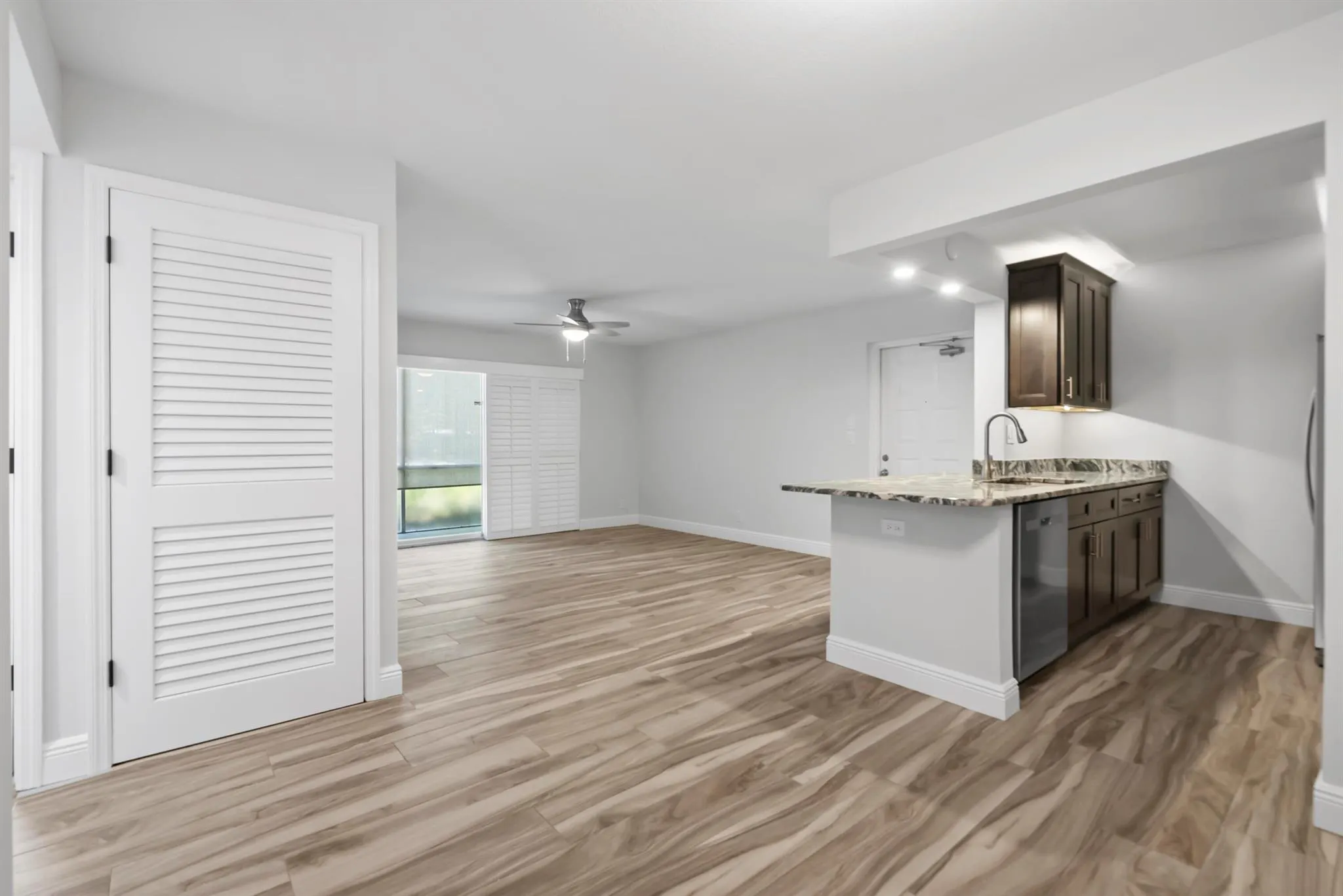 2518 SE Anchorage Cove, #B-1