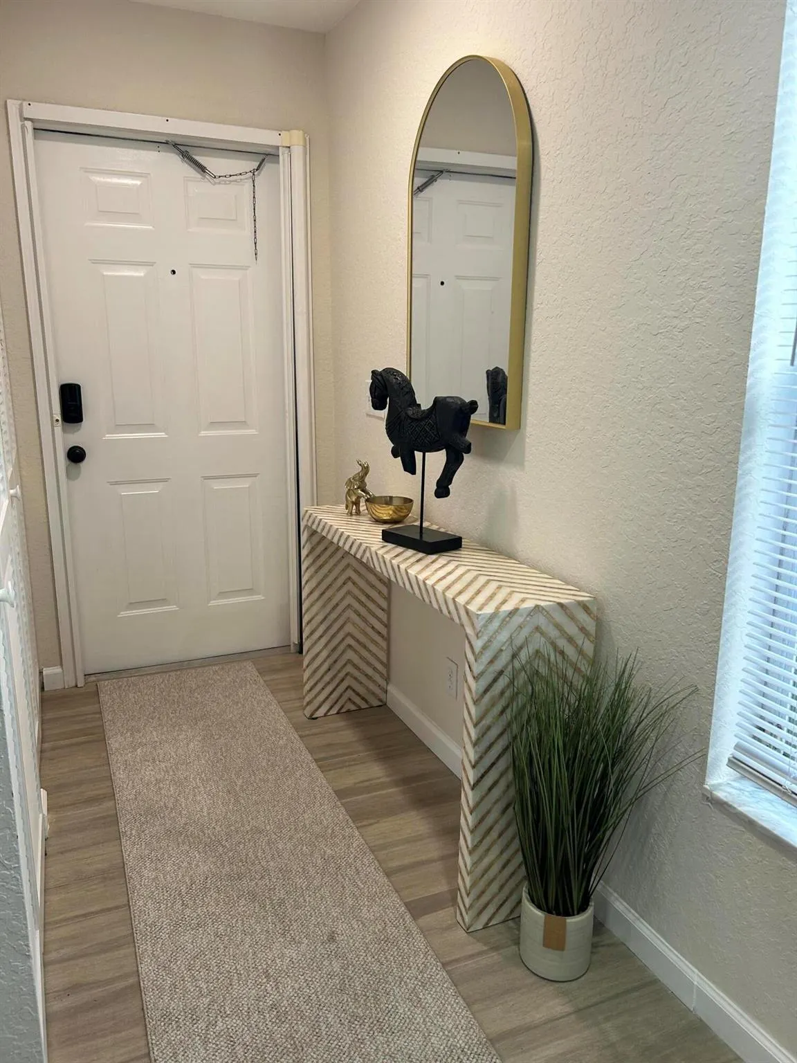 1136 Staghorn Street