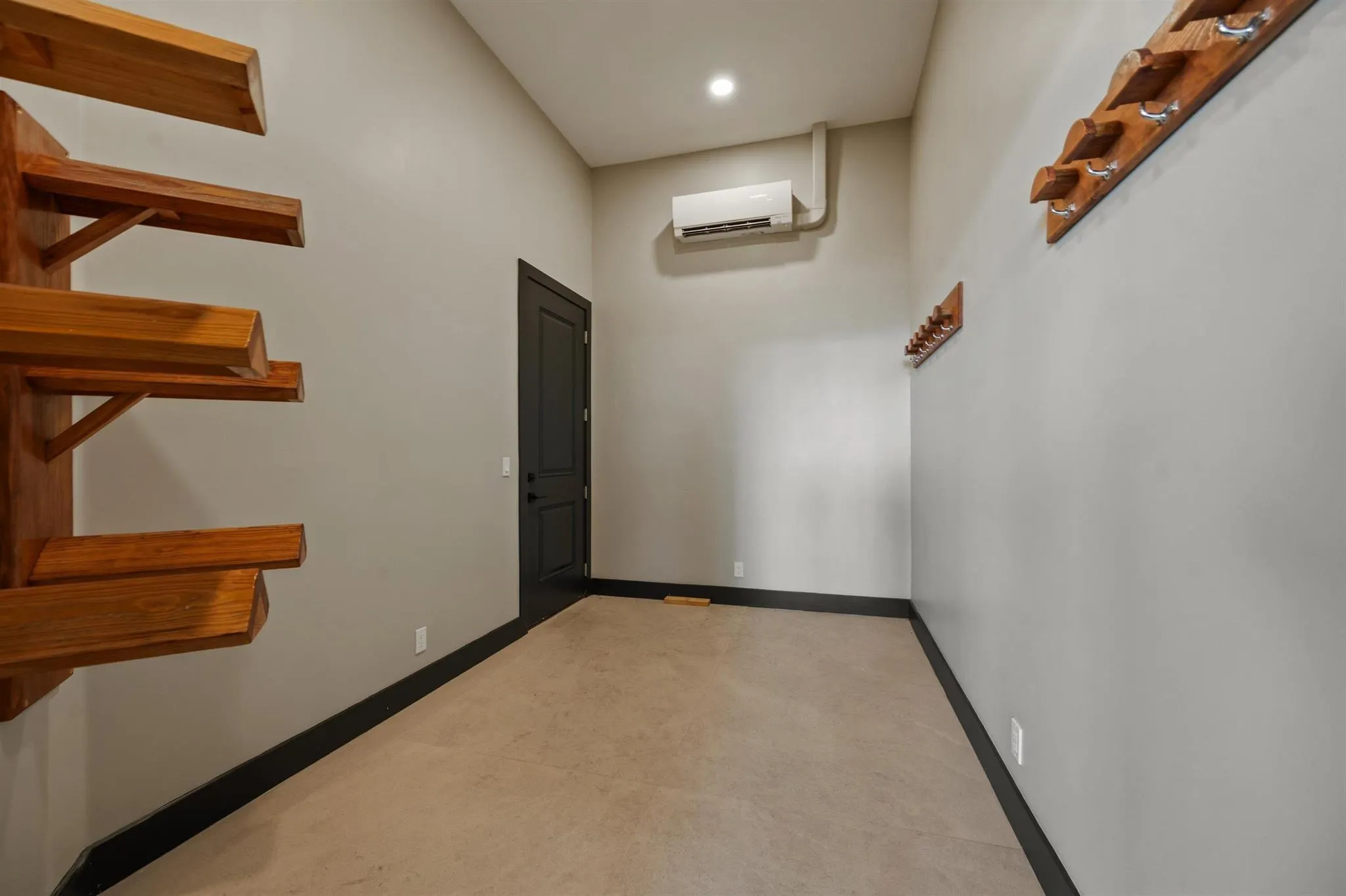 15385 Sunnyland Lane