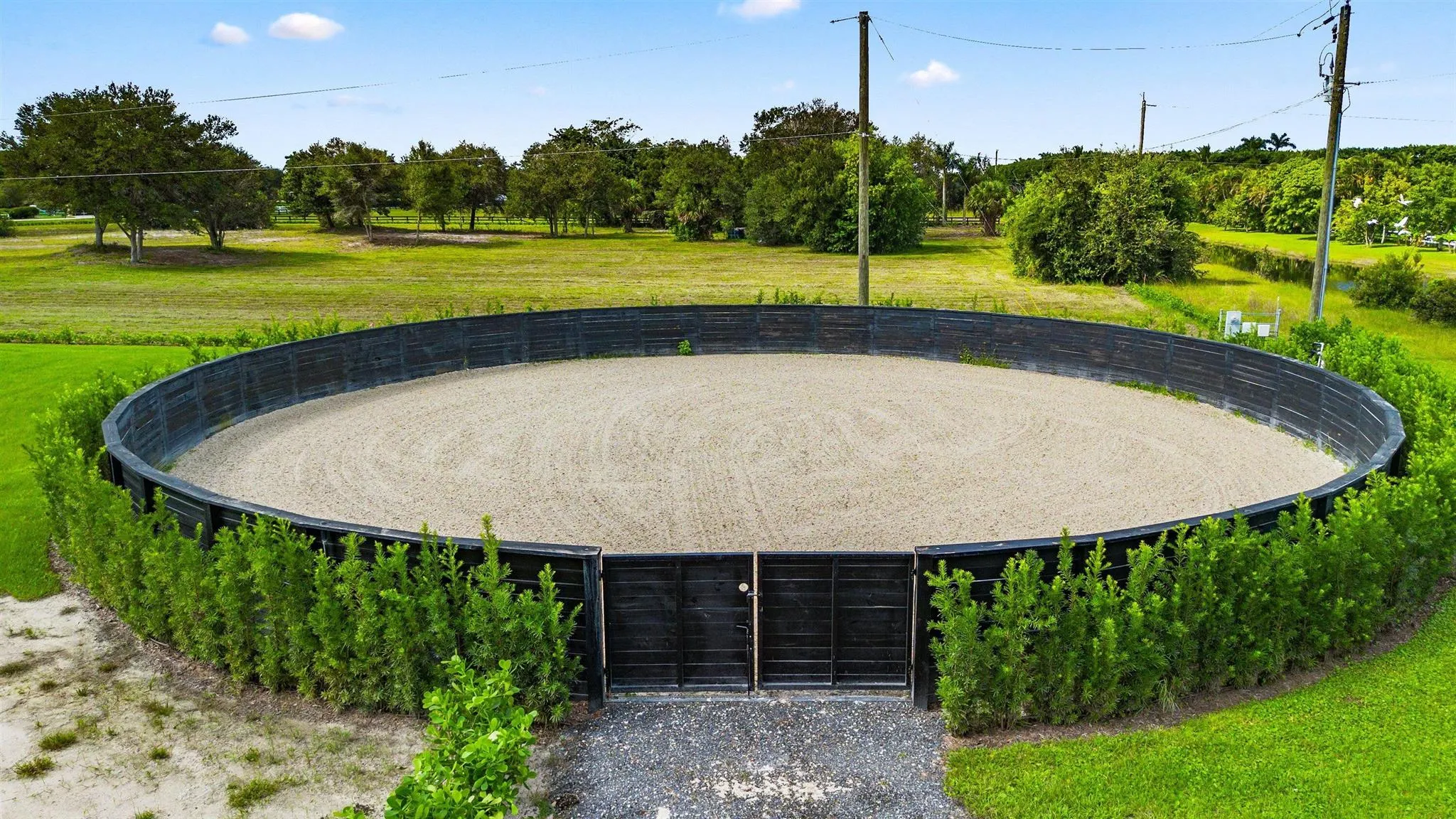 15385 Sunnyland Lane