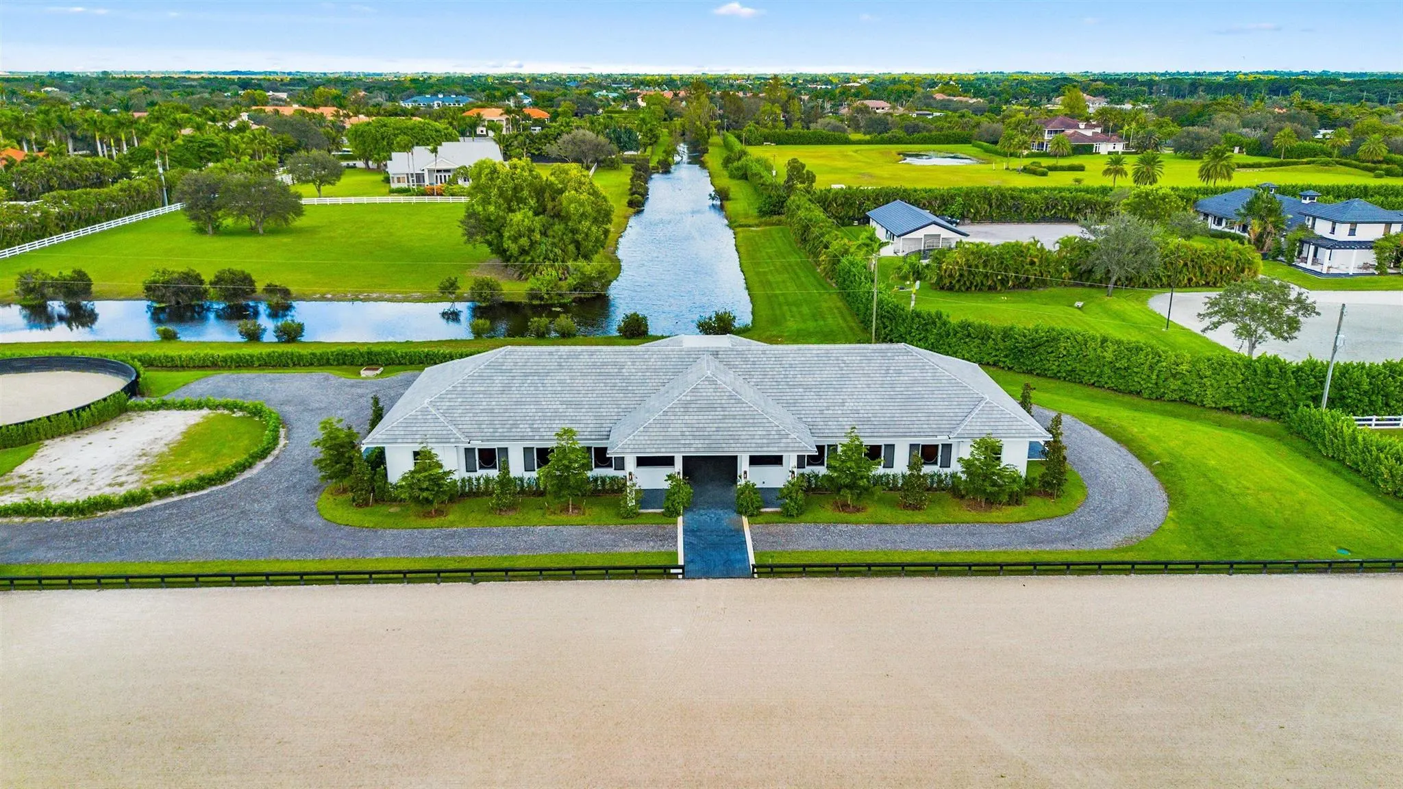 15385 Sunnyland Lane