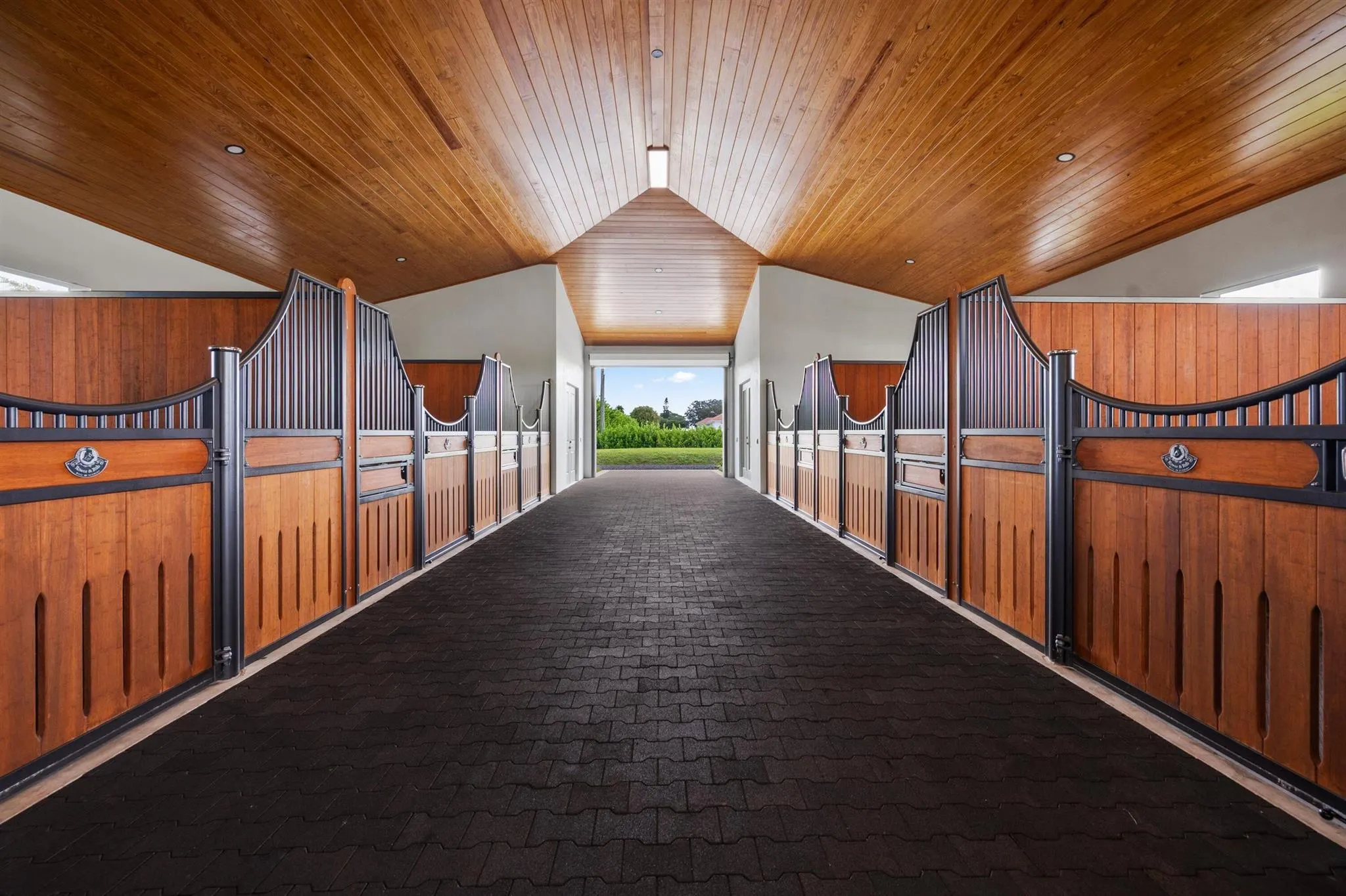 15385 Sunnyland Lane