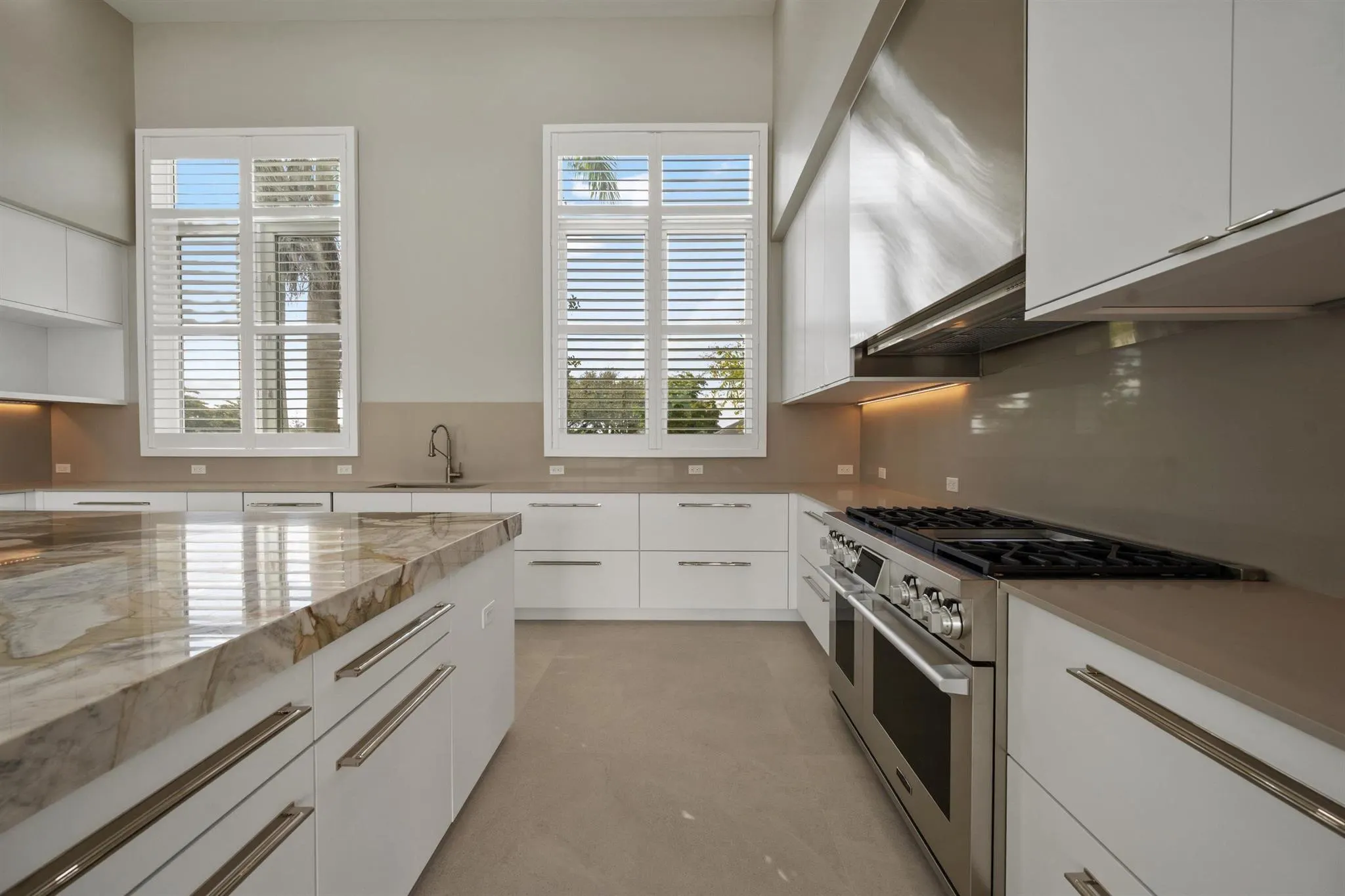 15385 Sunnyland Lane