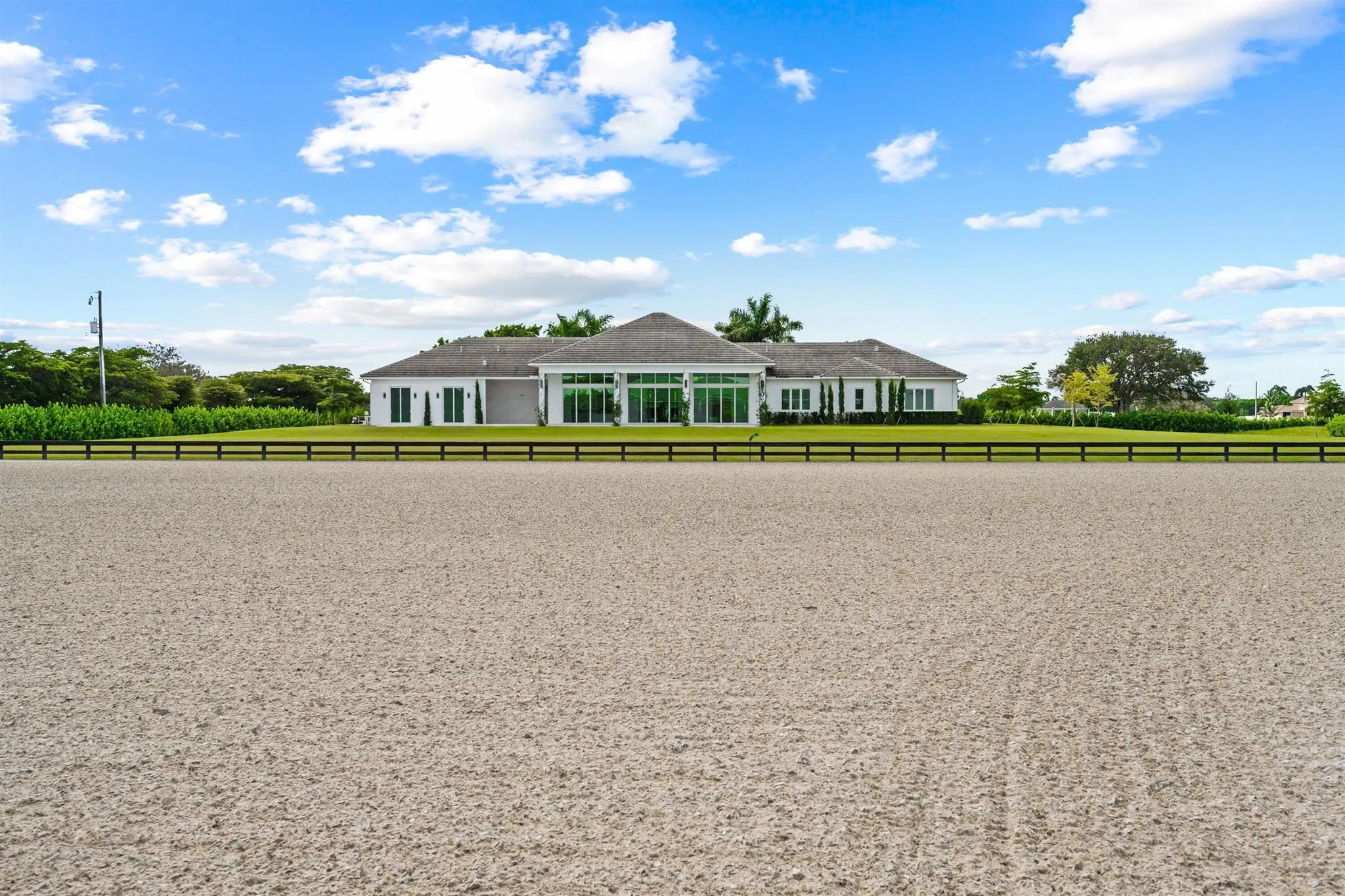 15385 Sunnyland Lane