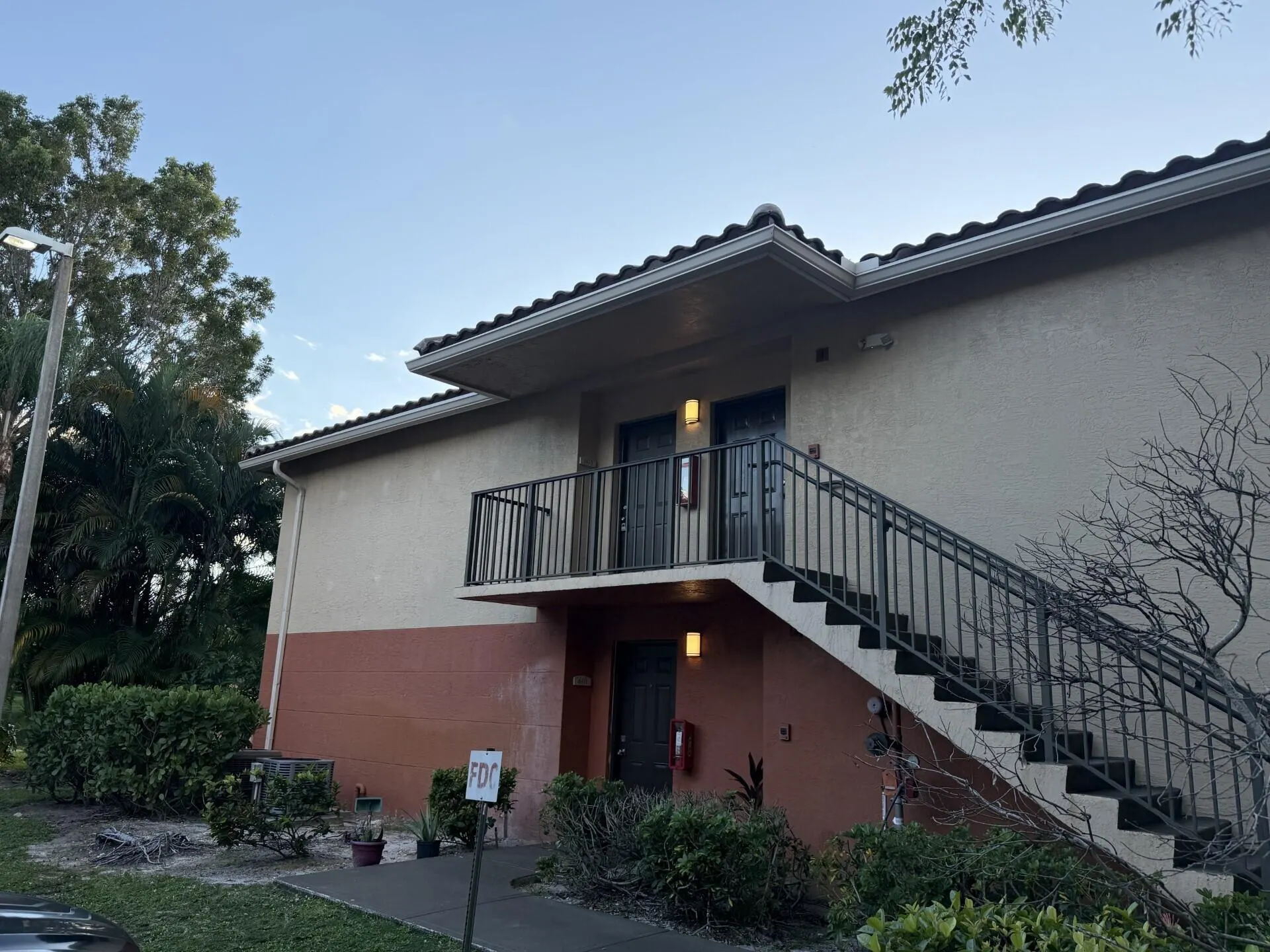 4179 N Haverhill Road, #603