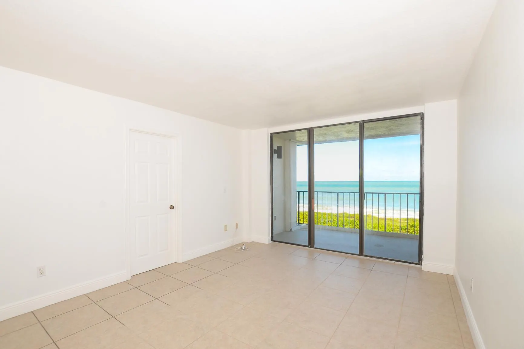 4200 N Hwy A1a, #412