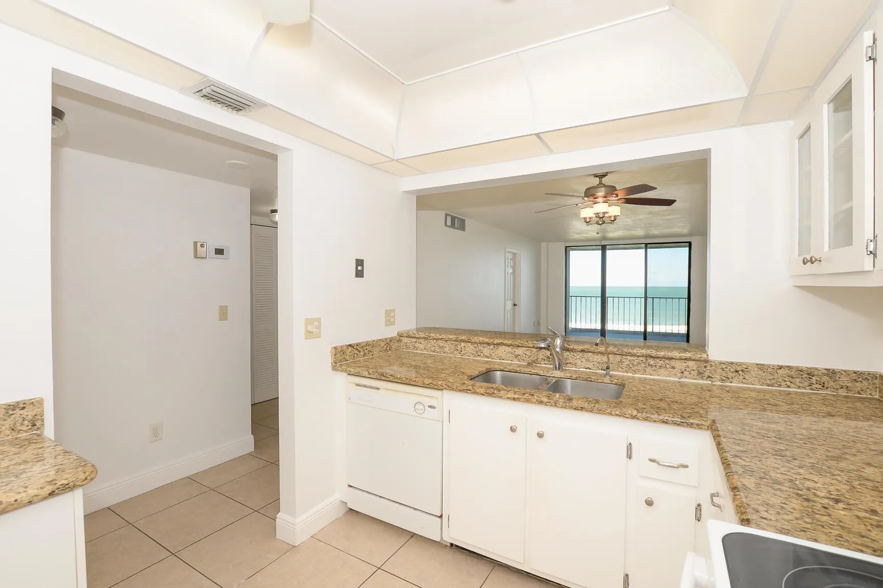 4200 N Hwy A1a, #412