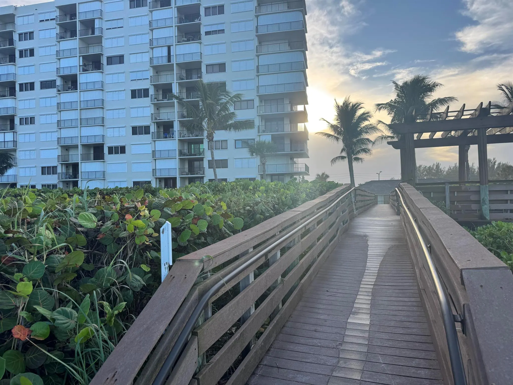 4200 N Hwy A1a, #412