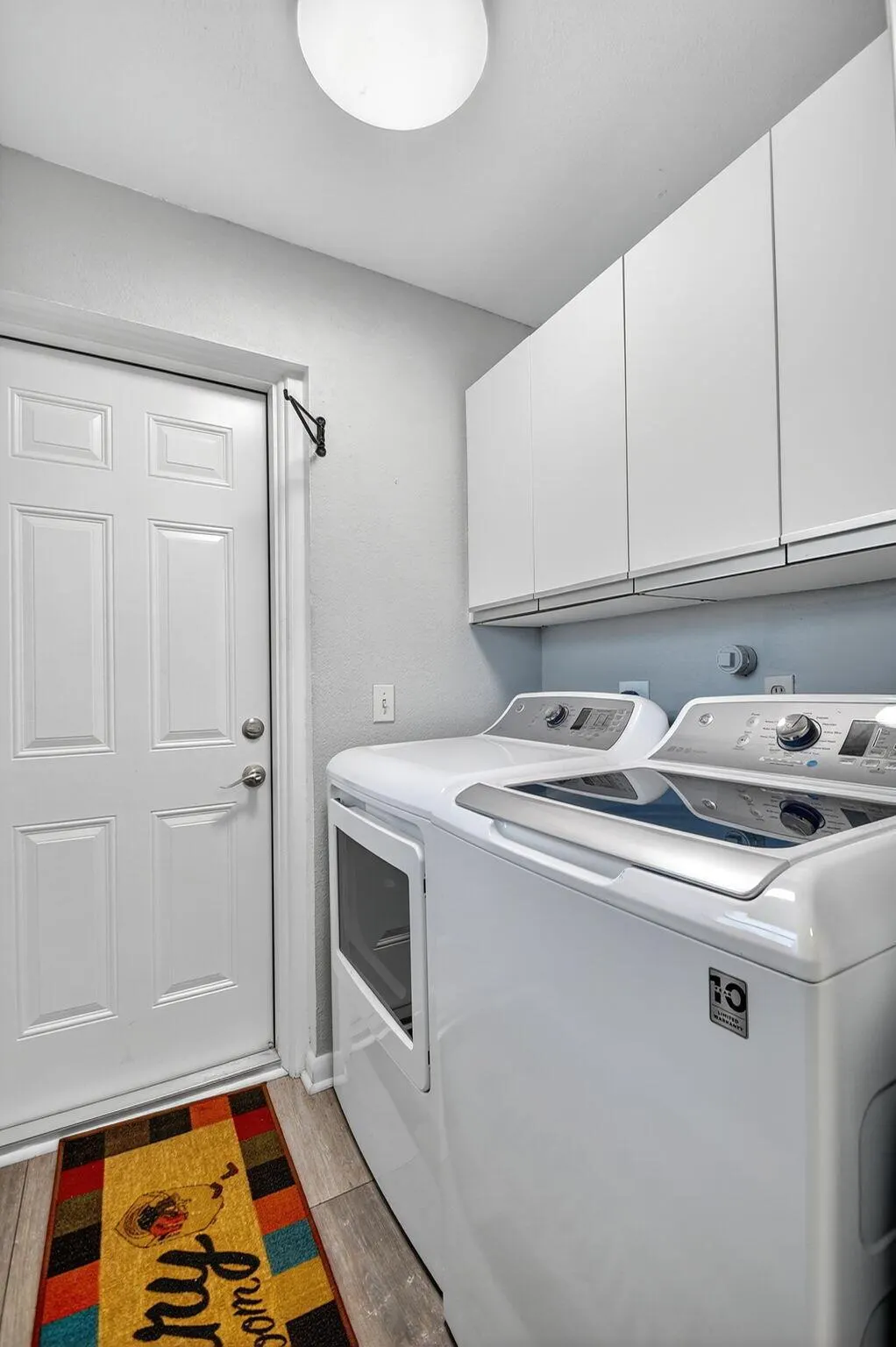 6750 Versailles Court