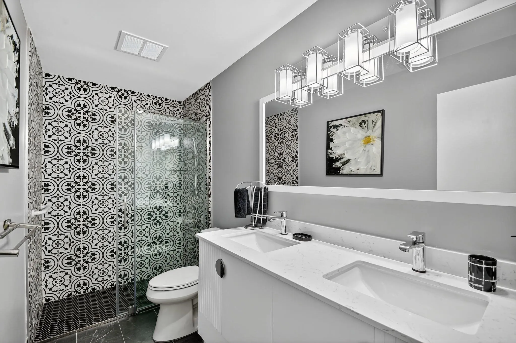 6750 Versailles Court