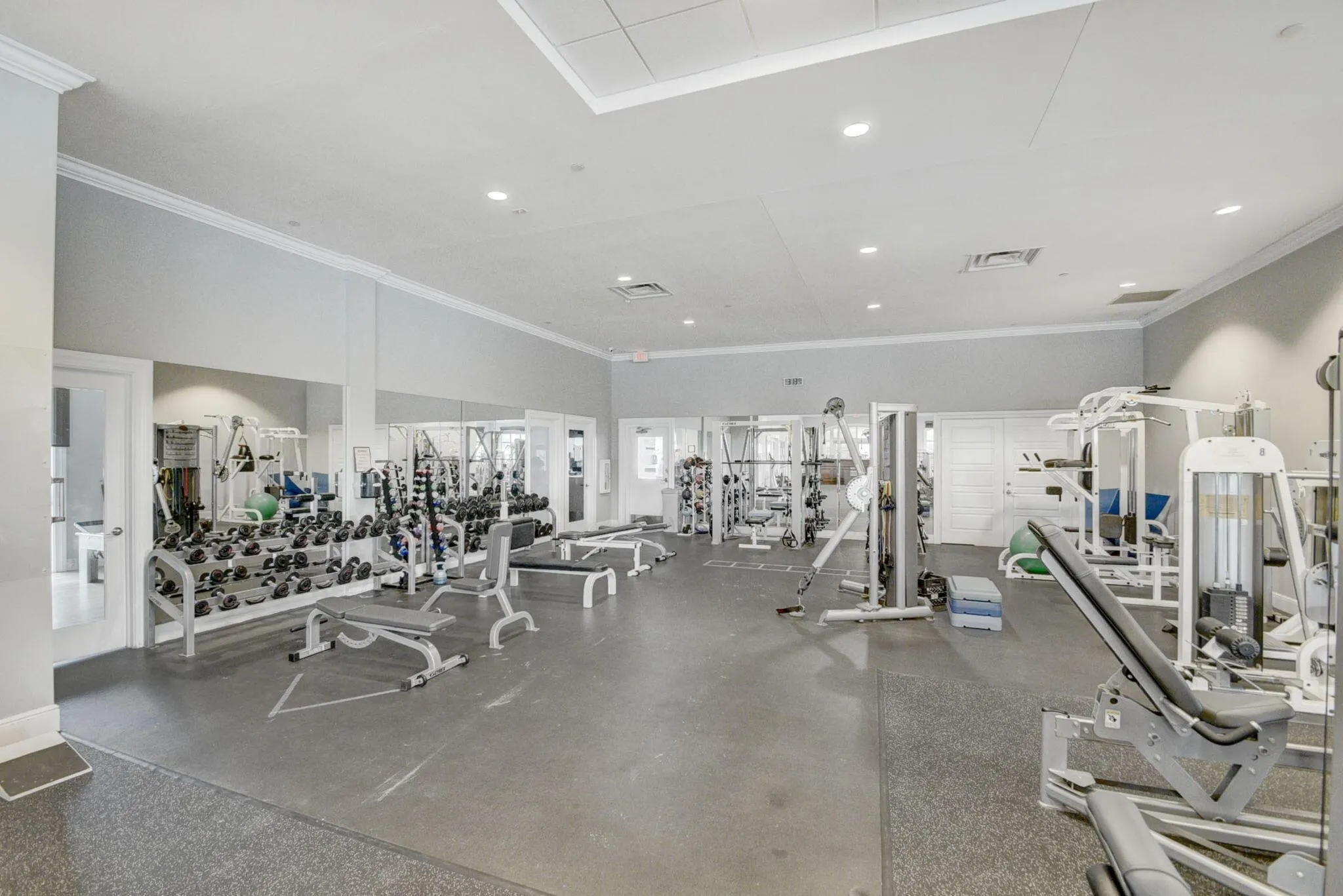 6750 Versailles Court