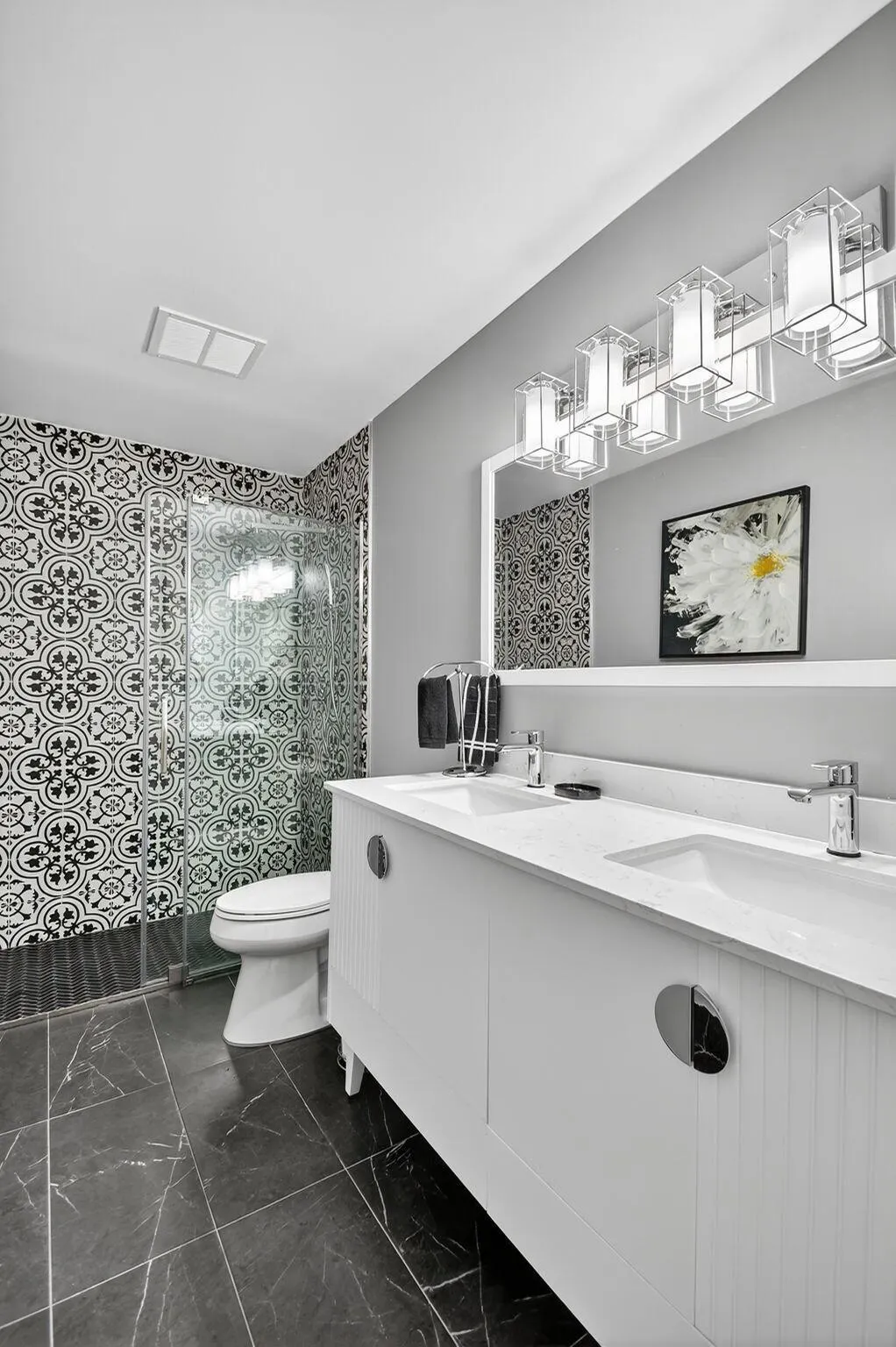 6750 Versailles Court