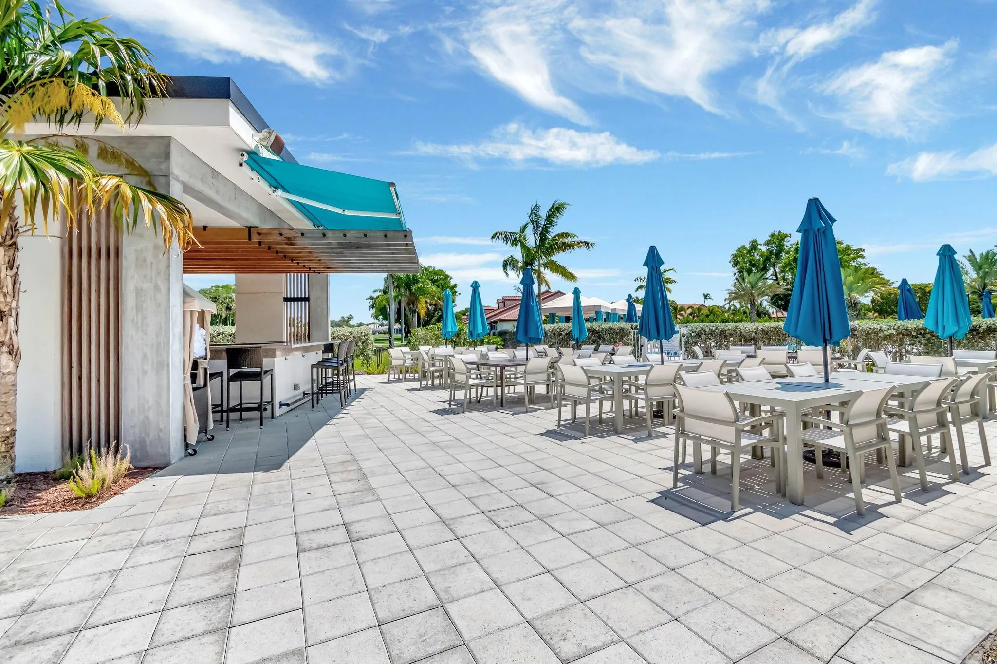 6750 Versailles Court