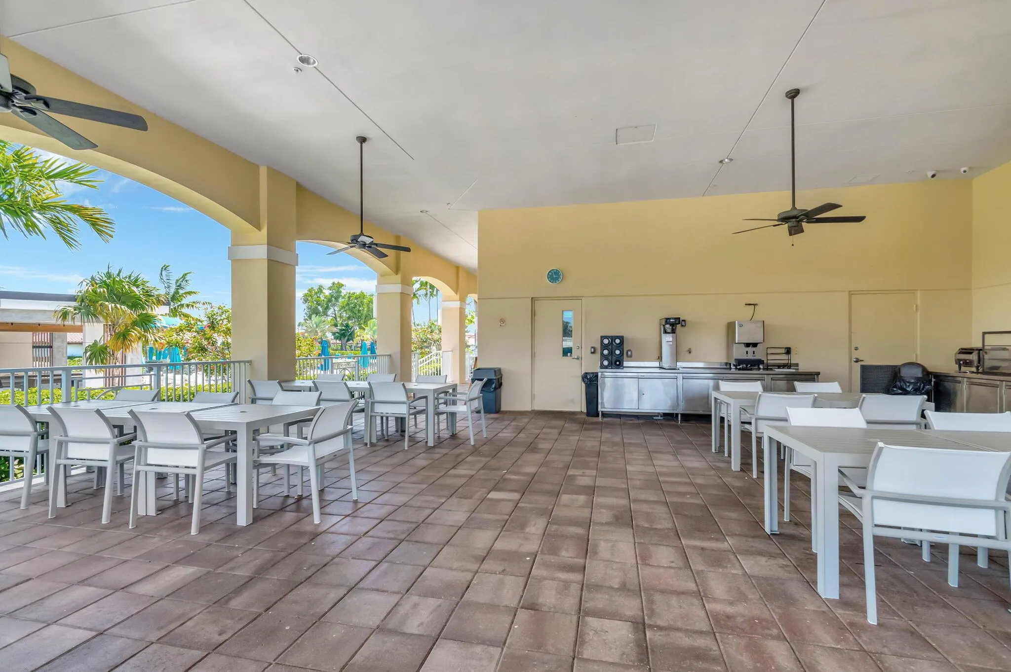 6750 Versailles Court