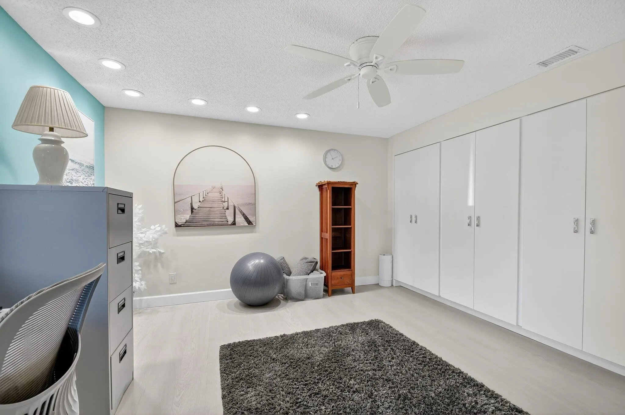 6750 Versailles Court