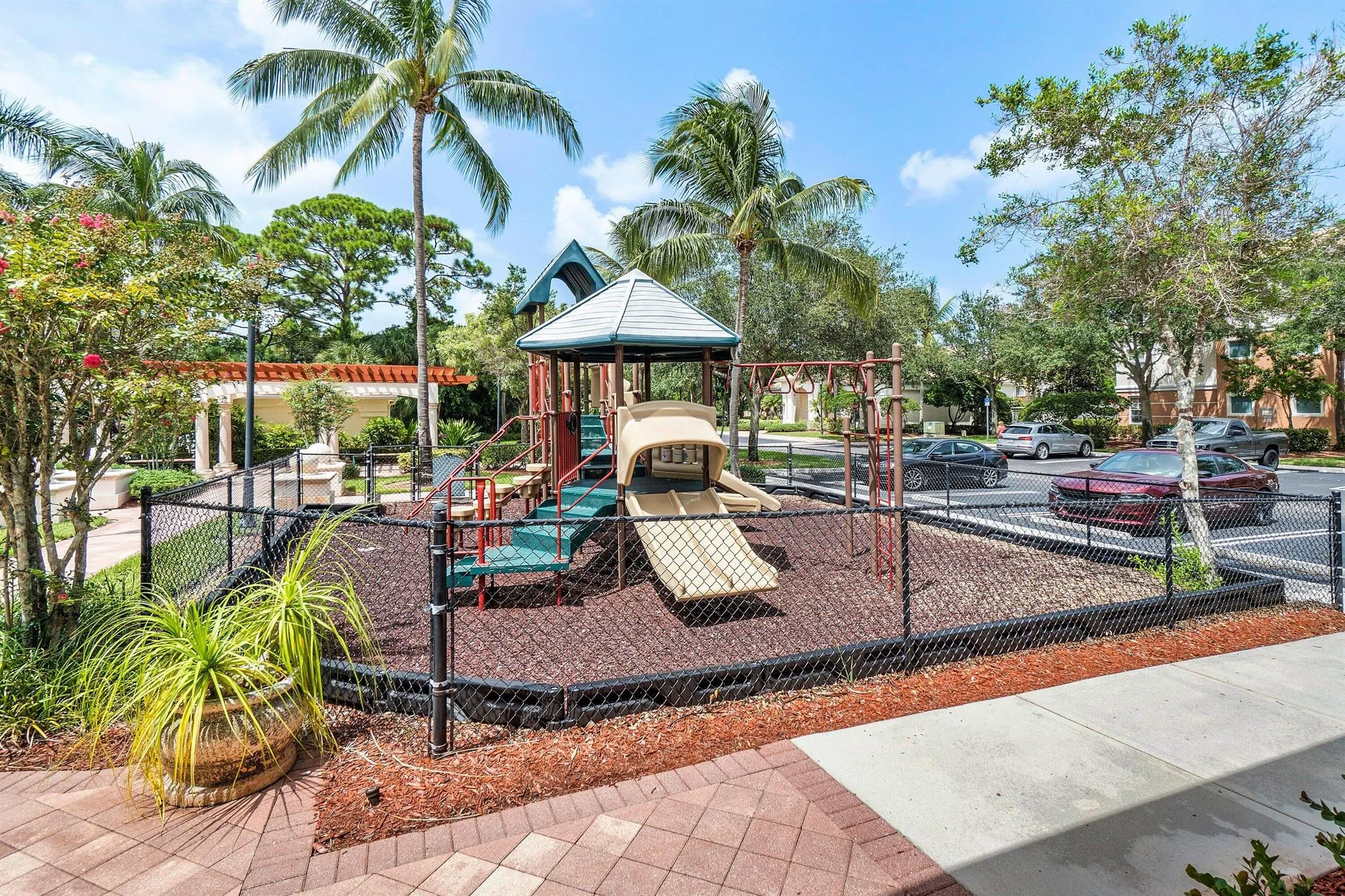 8211 Myrtlewood Circle W