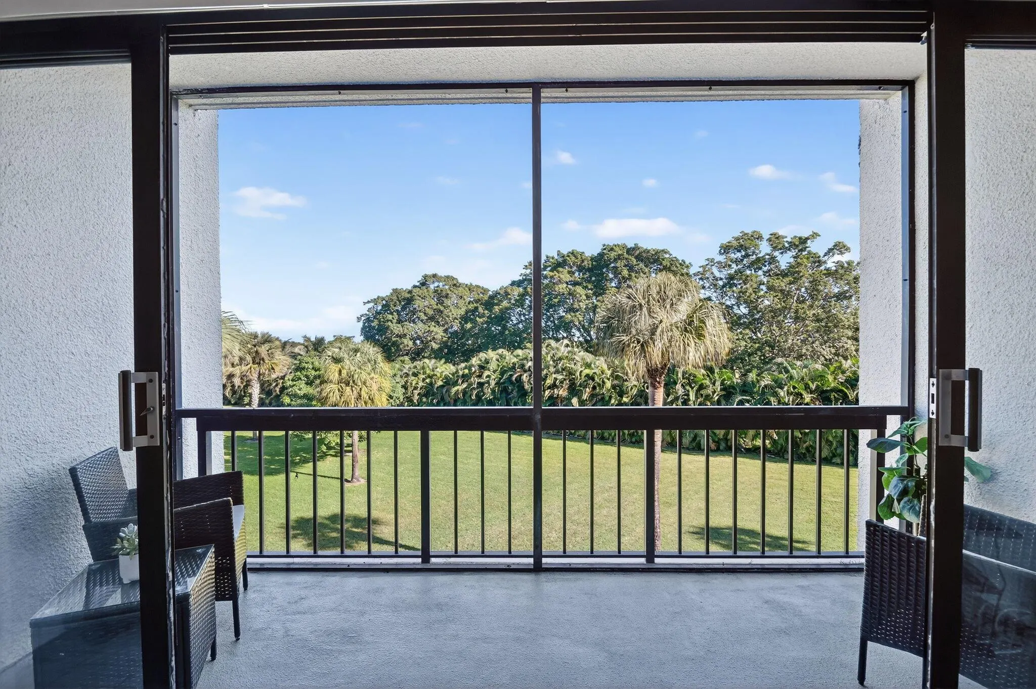 2500 Presidential Way, #302