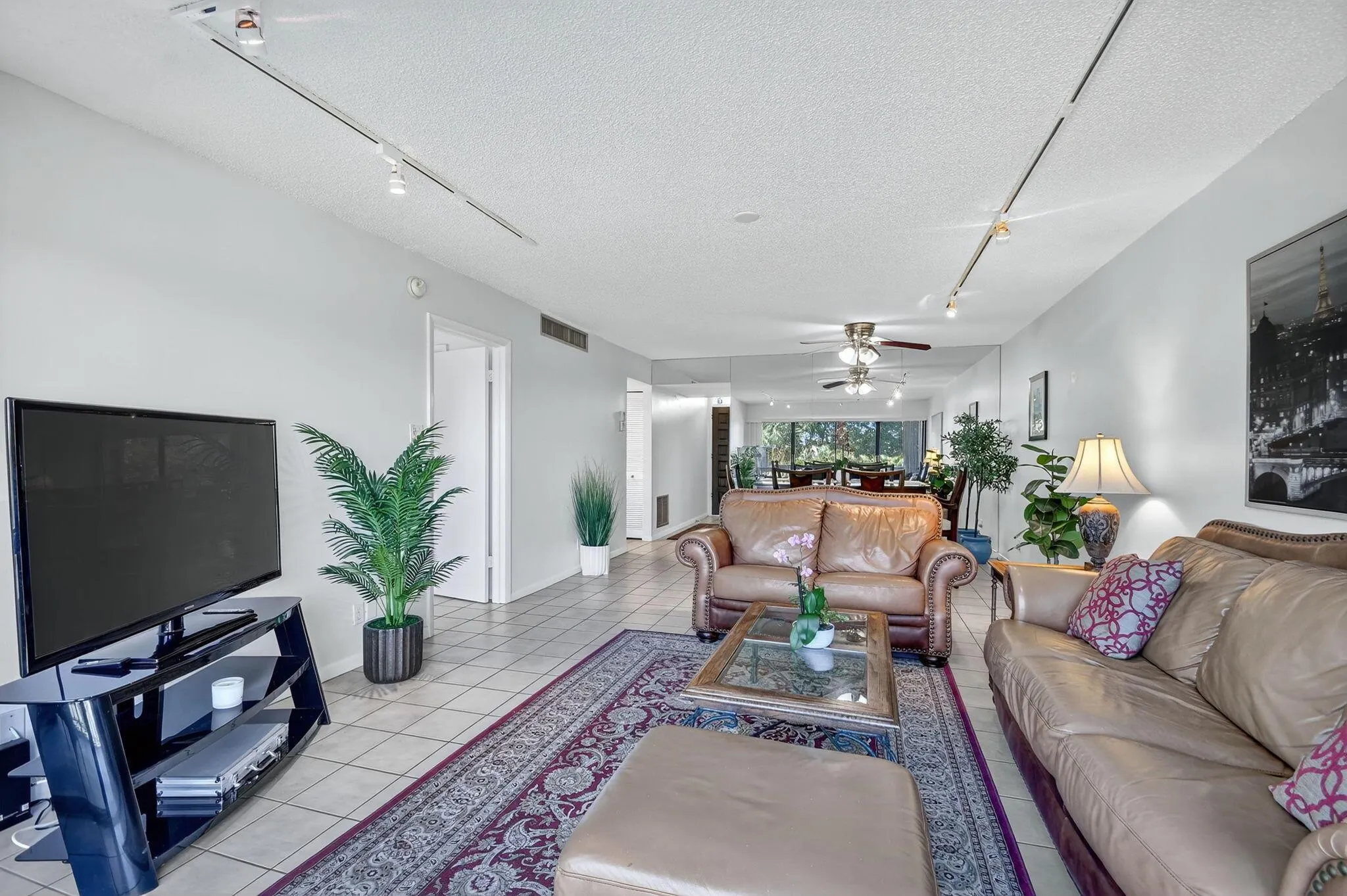 2500 Presidential Way, #302