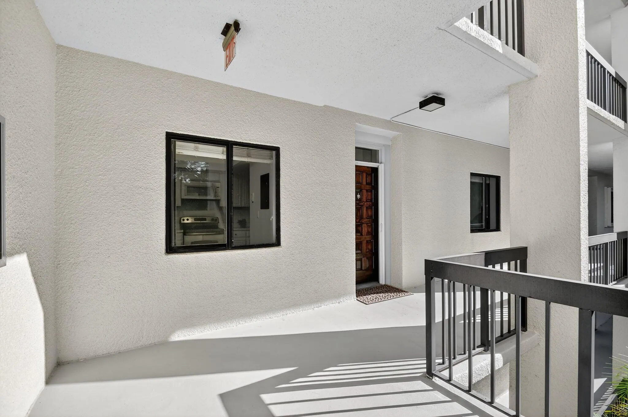 2500 Presidential Way, #302