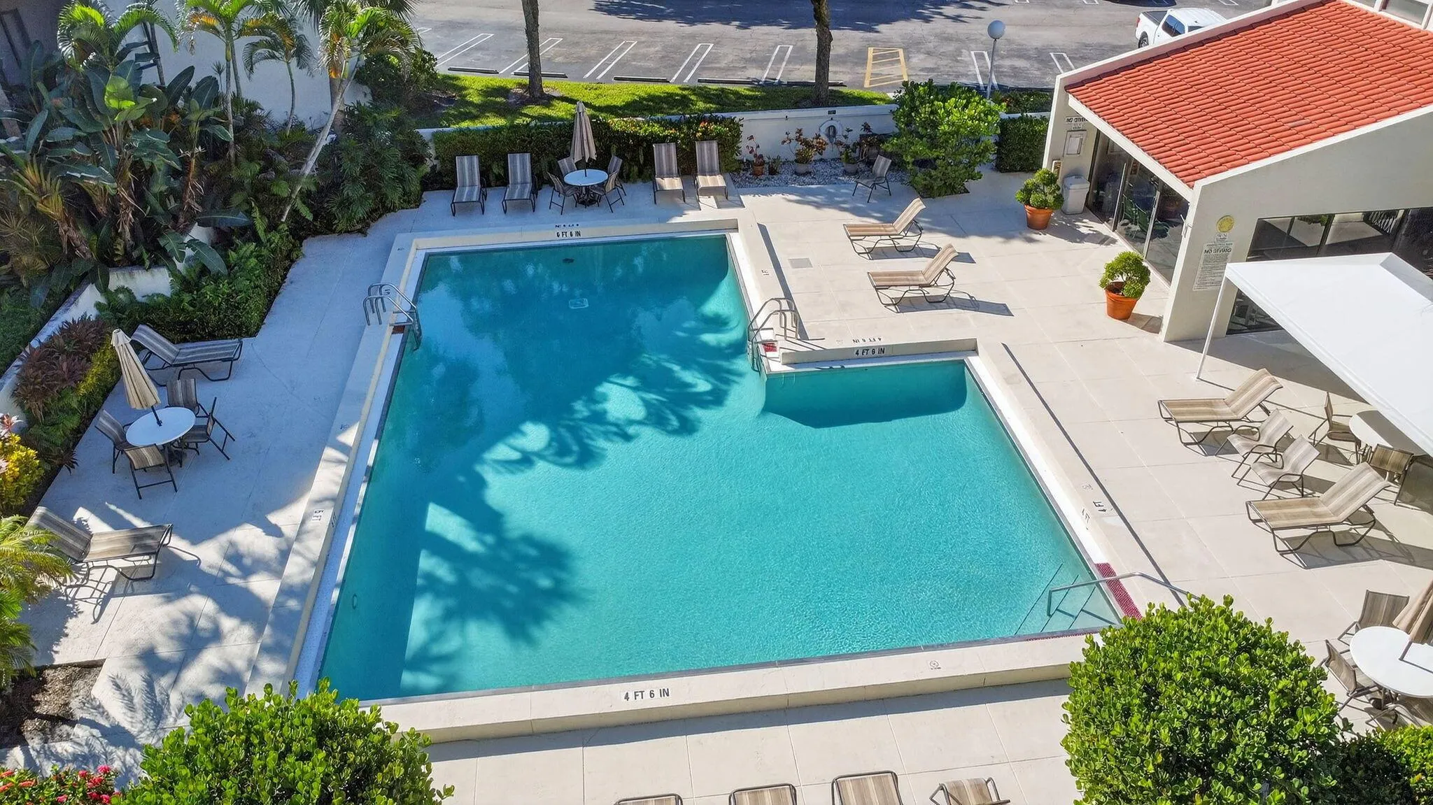 2500 Presidential Way, #302