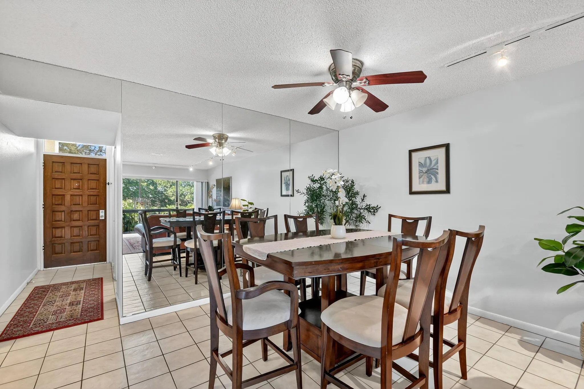 2500 Presidential Way, #302