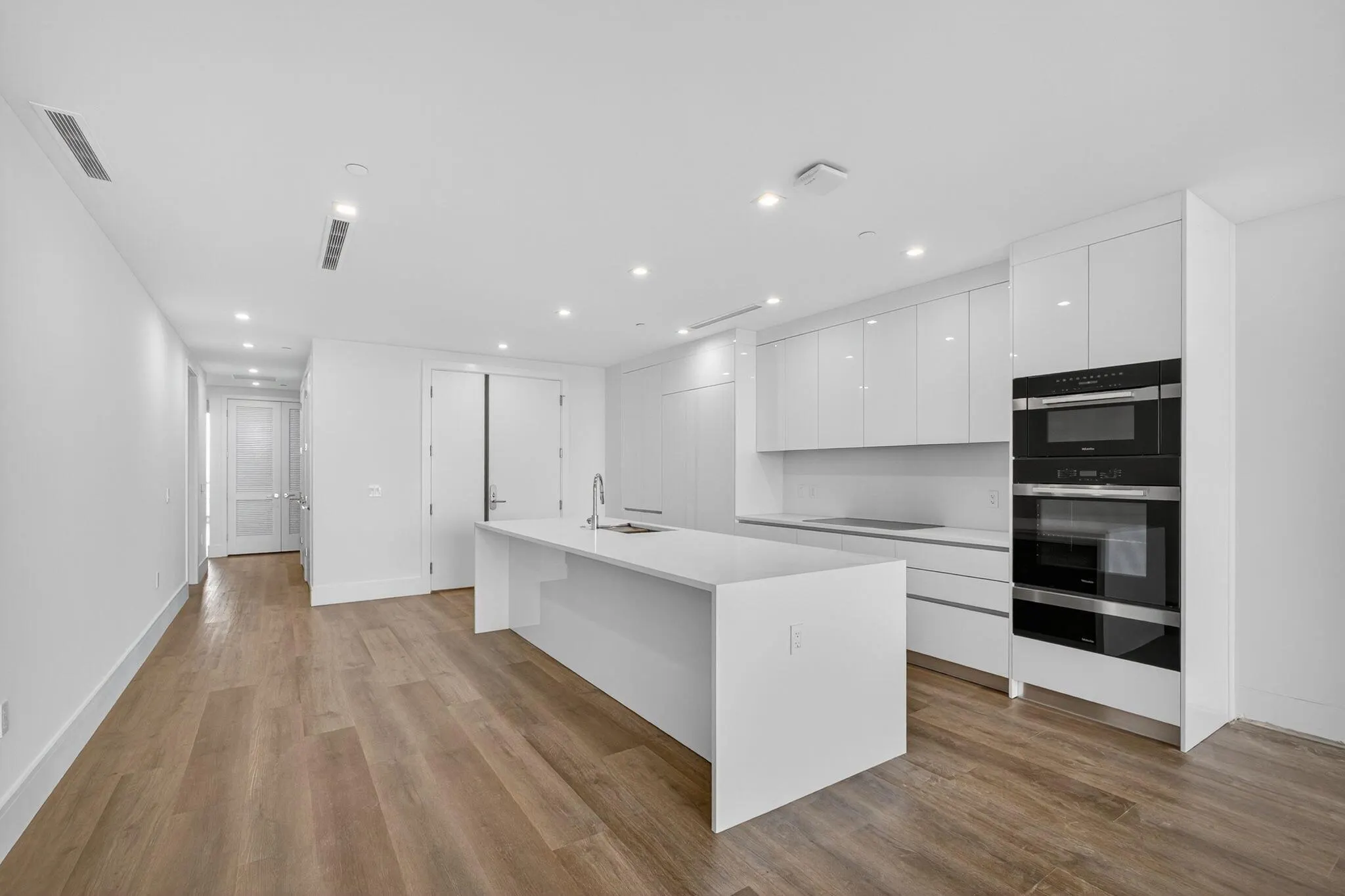 220 Lake Shore Drive, #1906