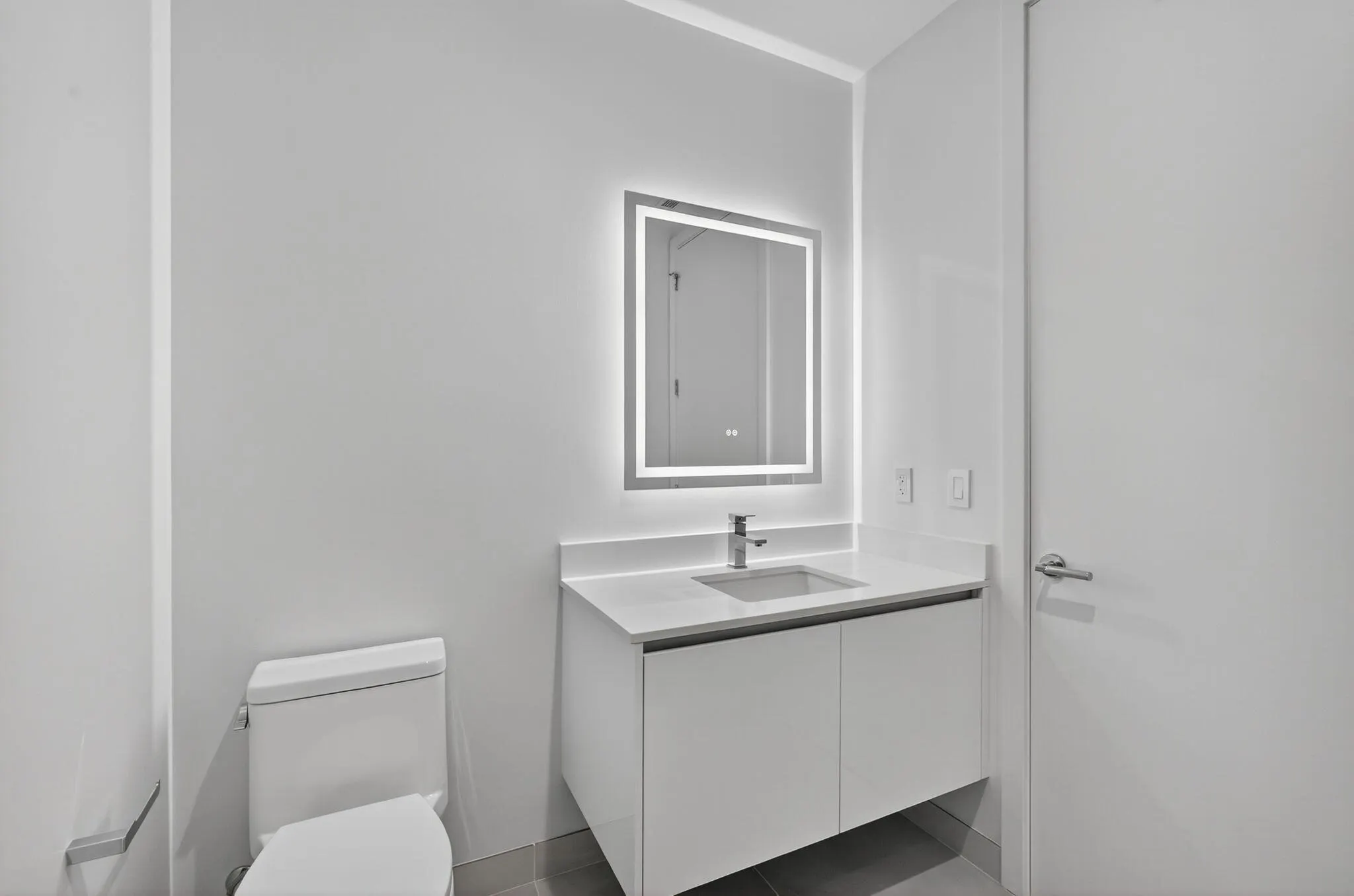 220 Lake Shore Drive, #1906