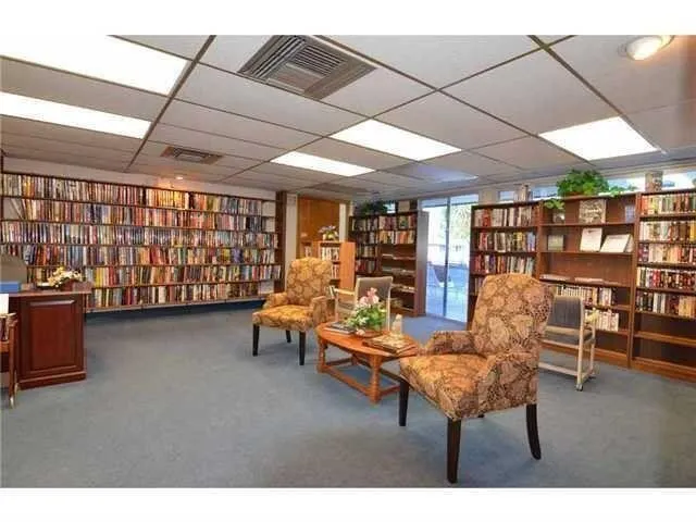 1225 NW 21st Street, #3-311