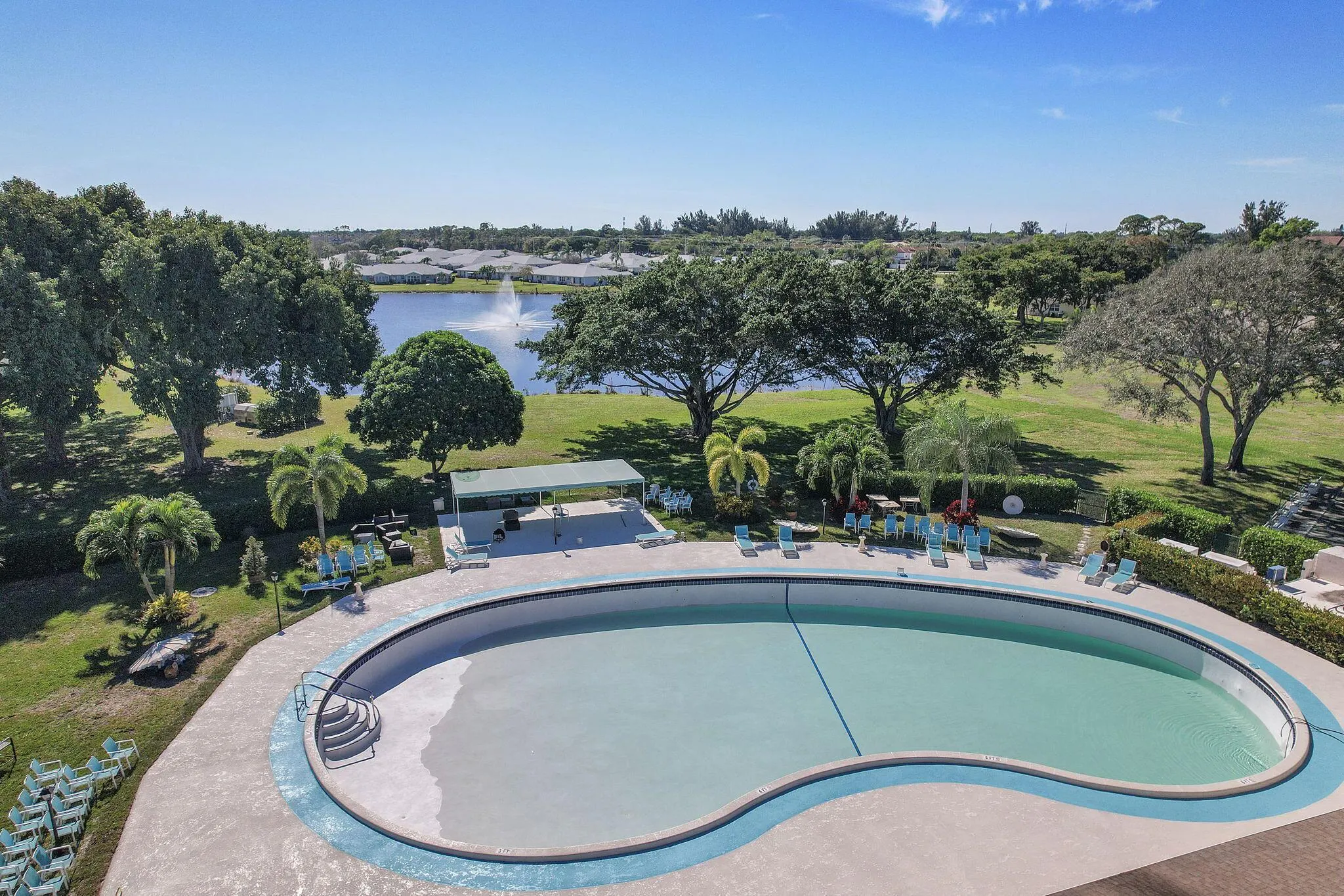 5037 Lakefront Boulevard, #D