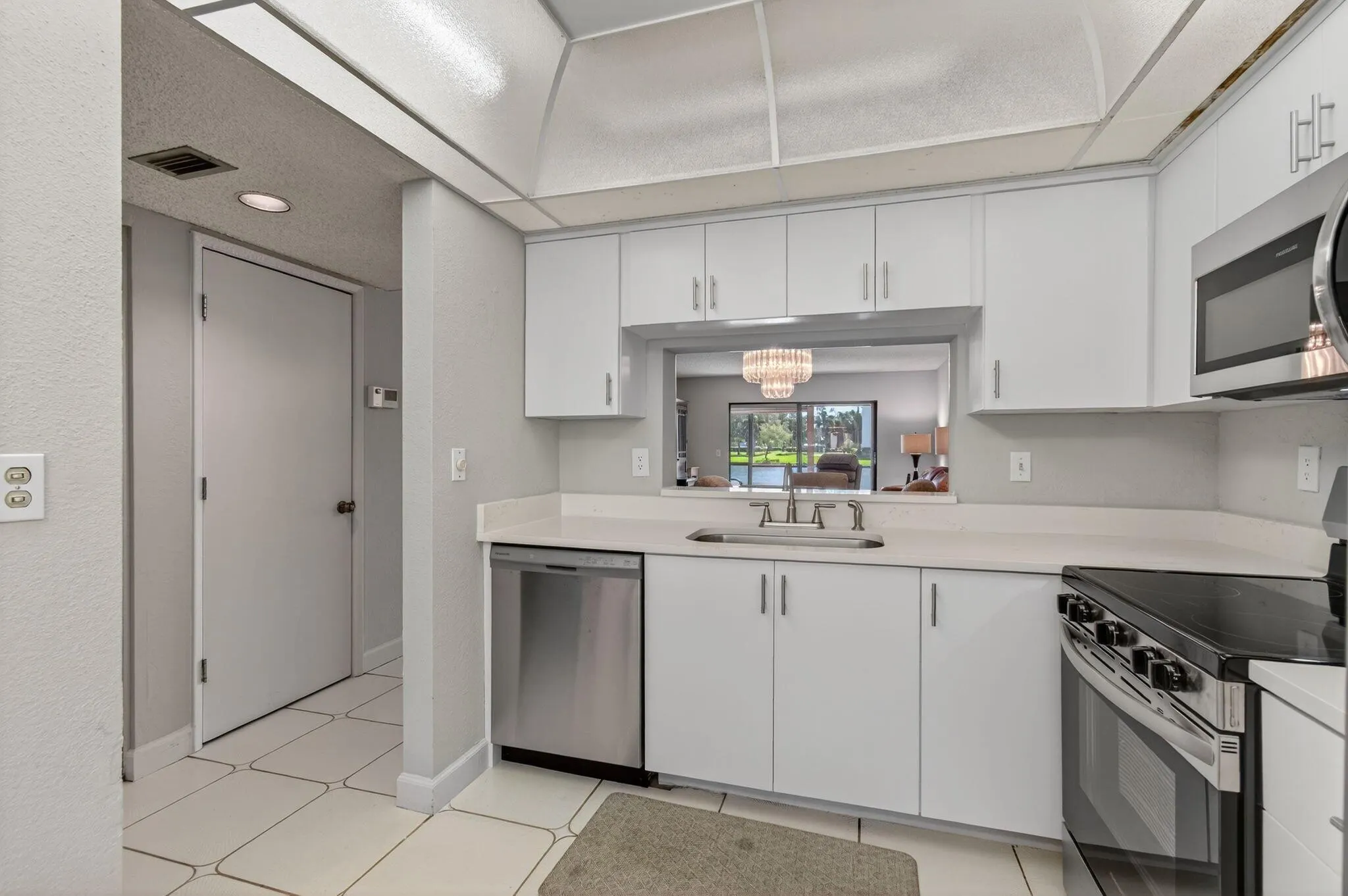 7340 Amberly Lane, #101