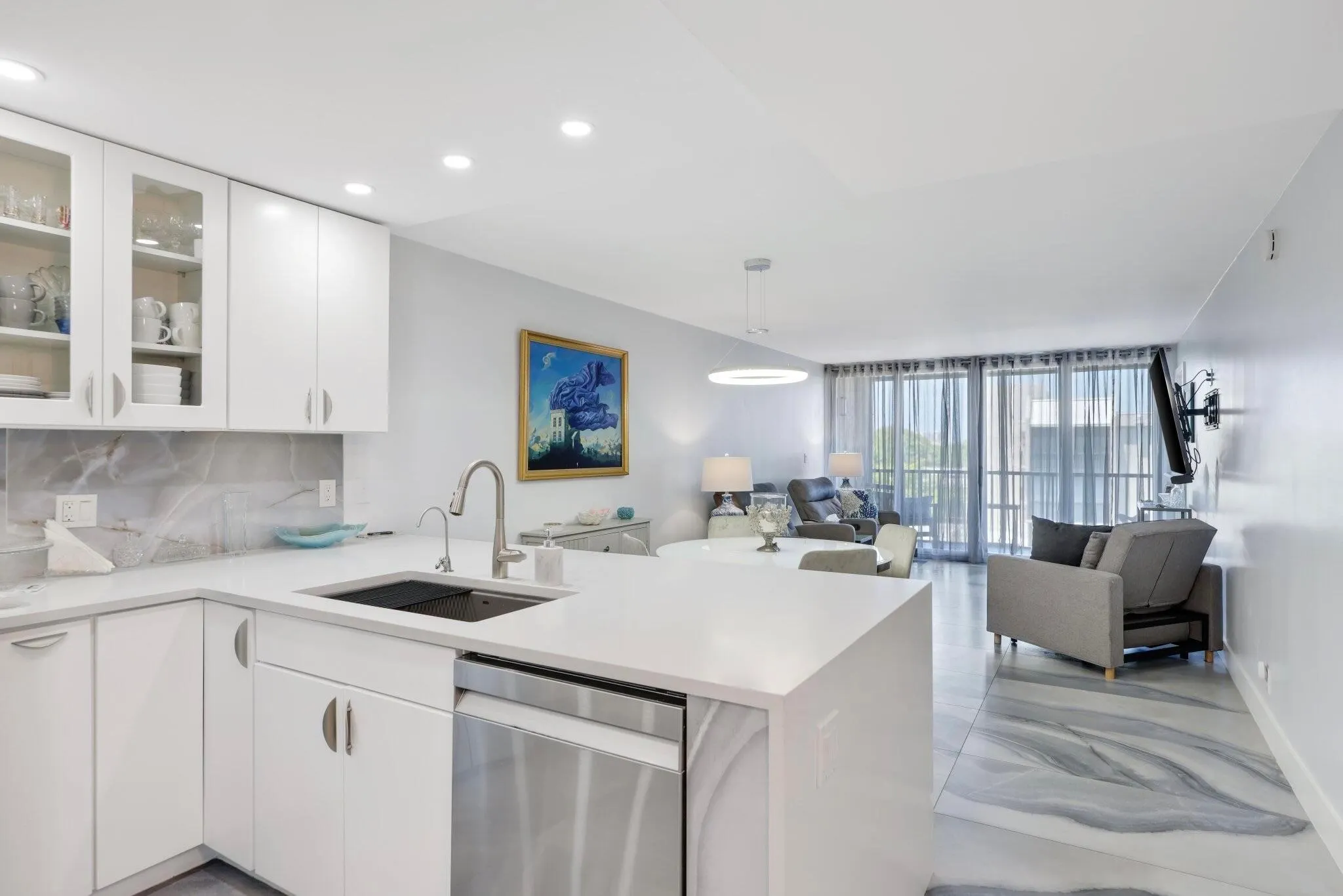 12 Royal Palm Way, #Unit 605