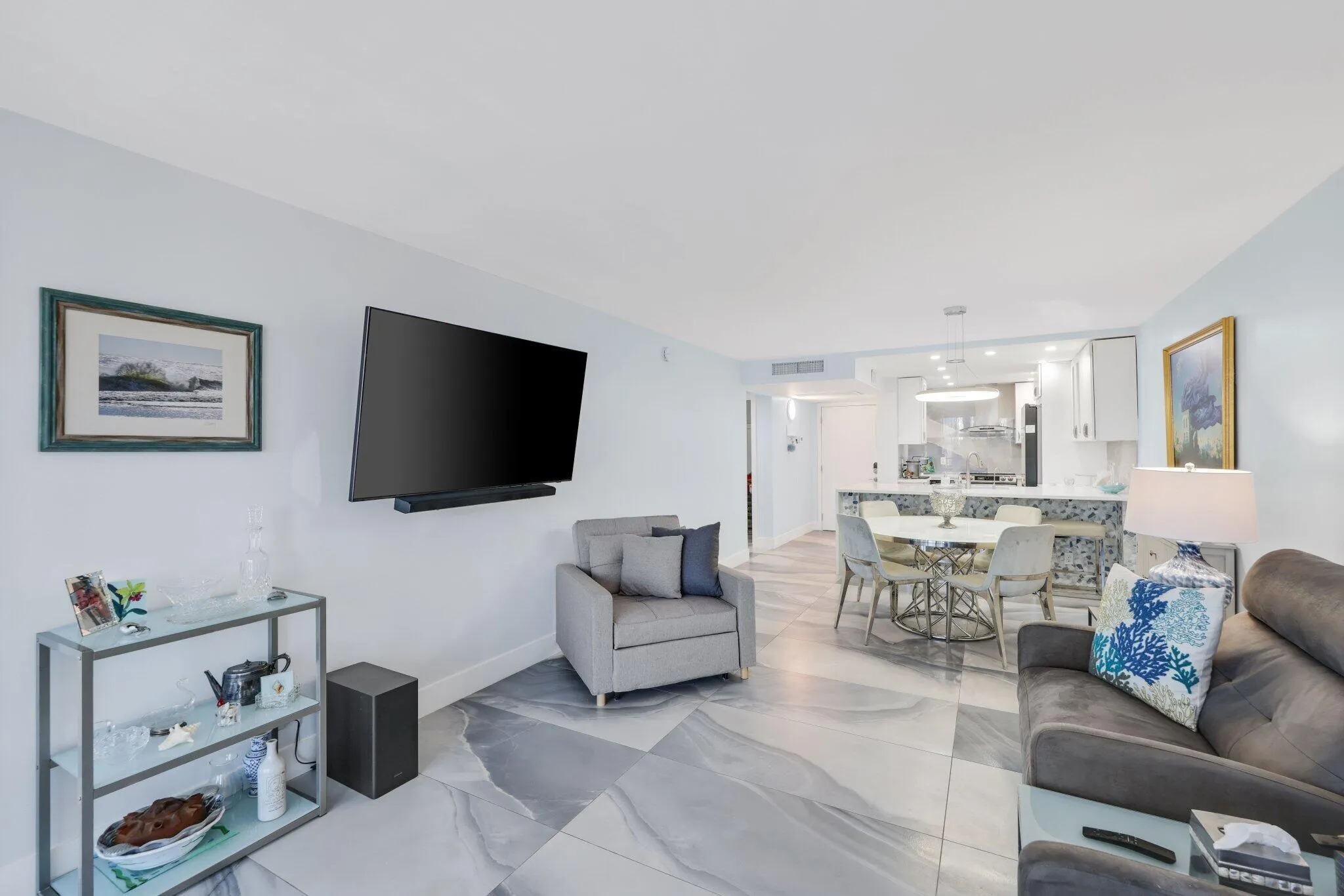 12 Royal Palm Way, #Unit 605