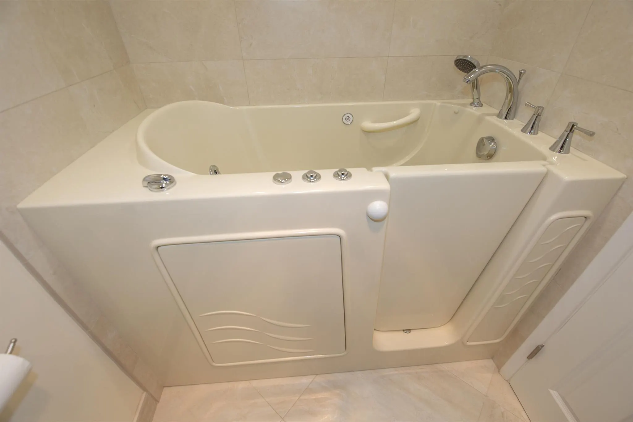 3230 S Ocean Boulevard, #D511