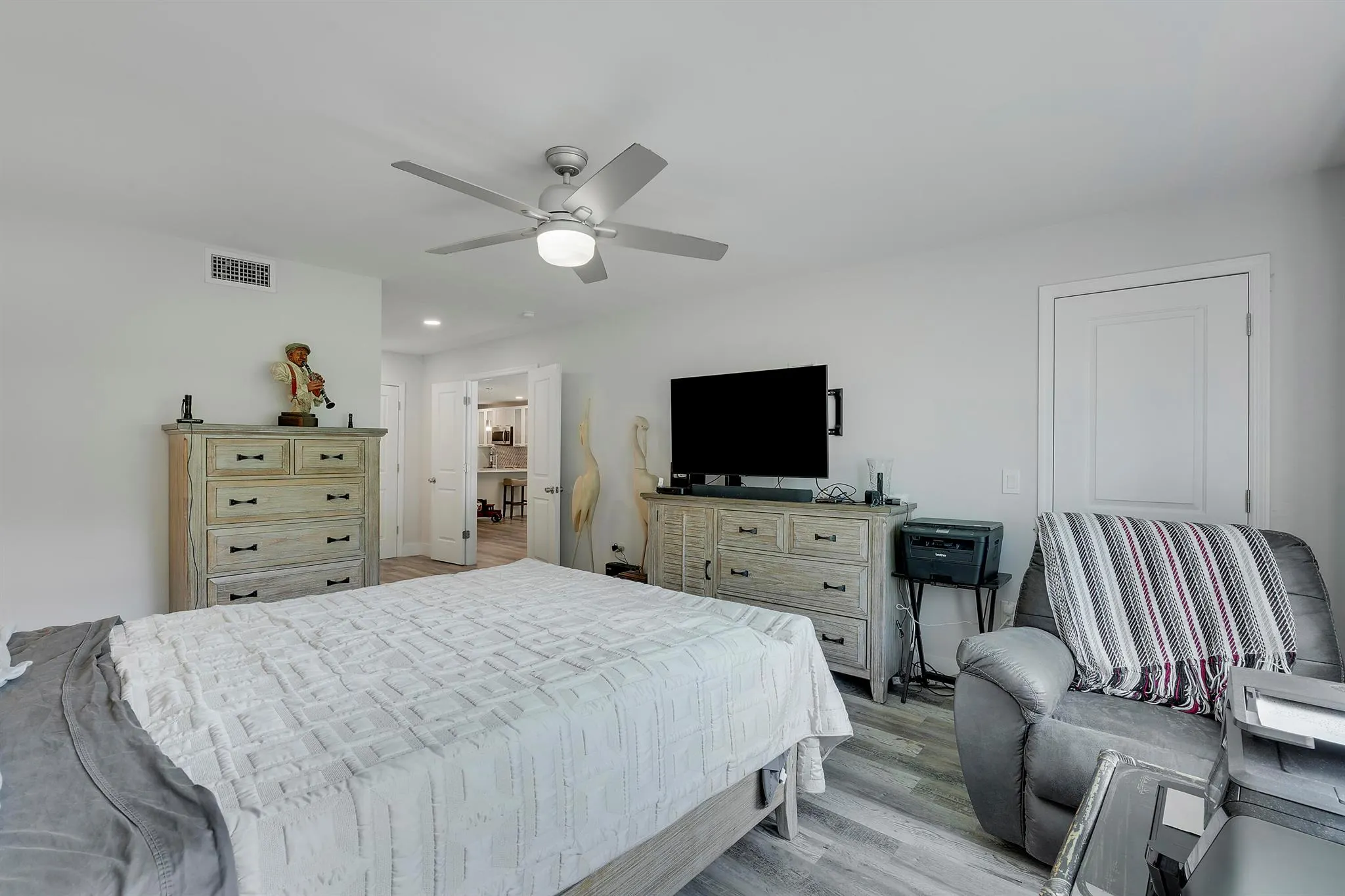 20 Southport Lane, #E