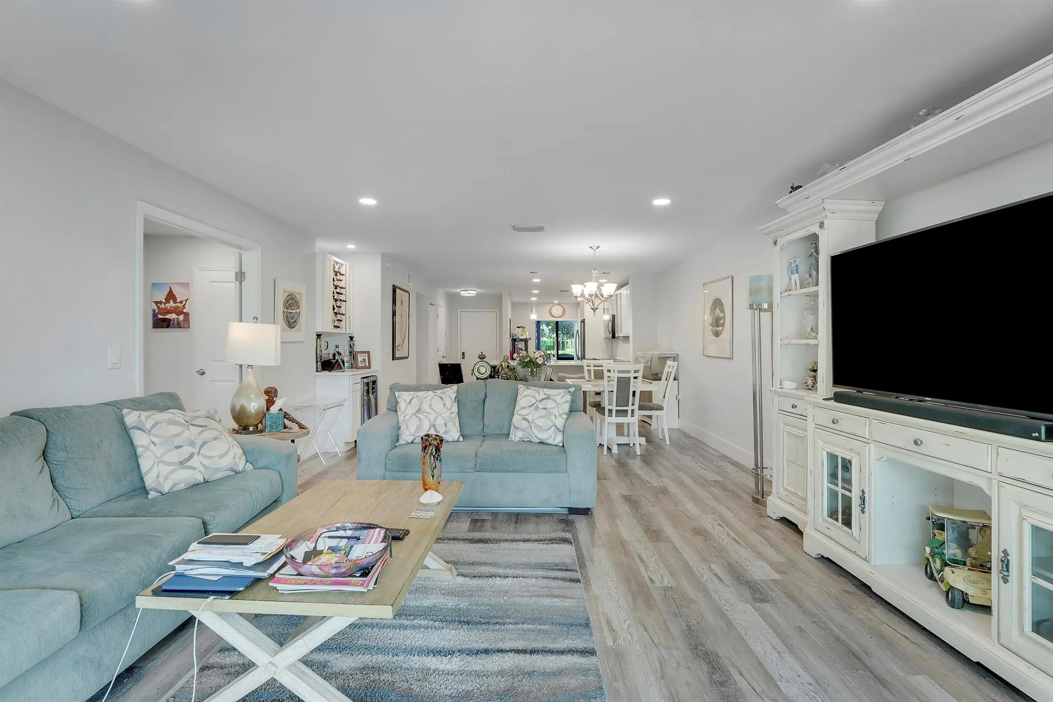 20 Southport Lane, #E