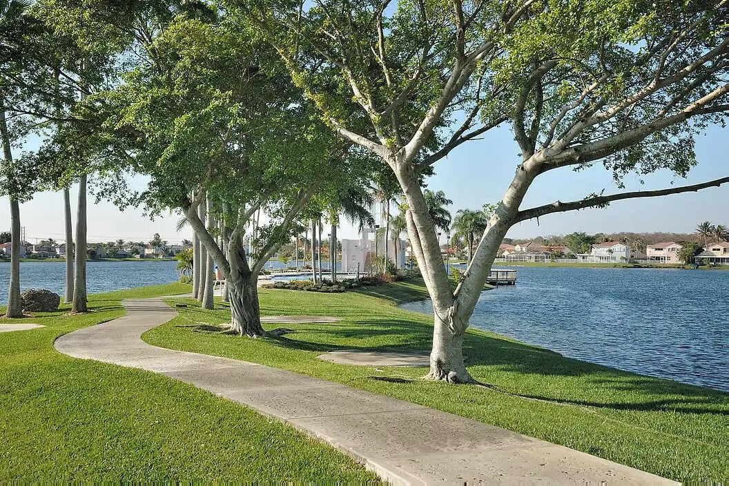 6458 Buena Vista Drive