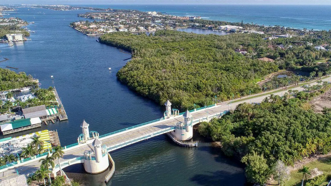 680 Horizons W, #108