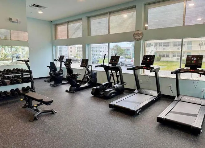 680 Horizons W, #108