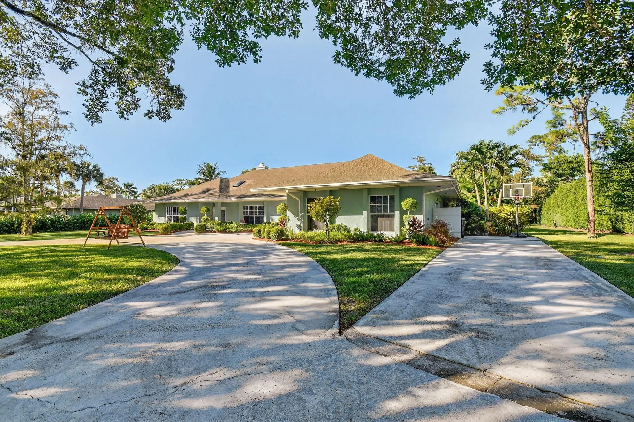 13172 Doubletree Circle