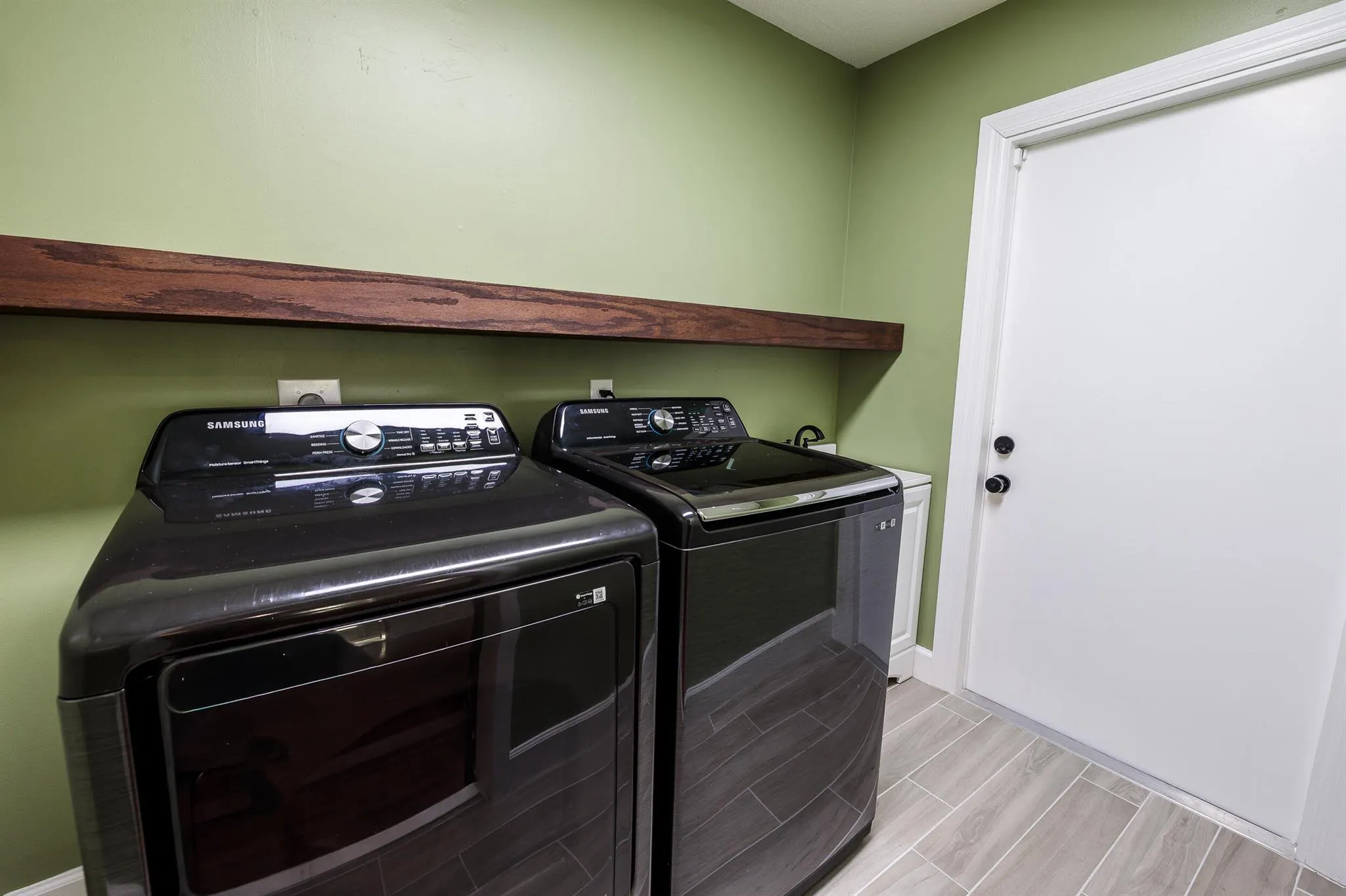 842 SE Streamlet Avenue