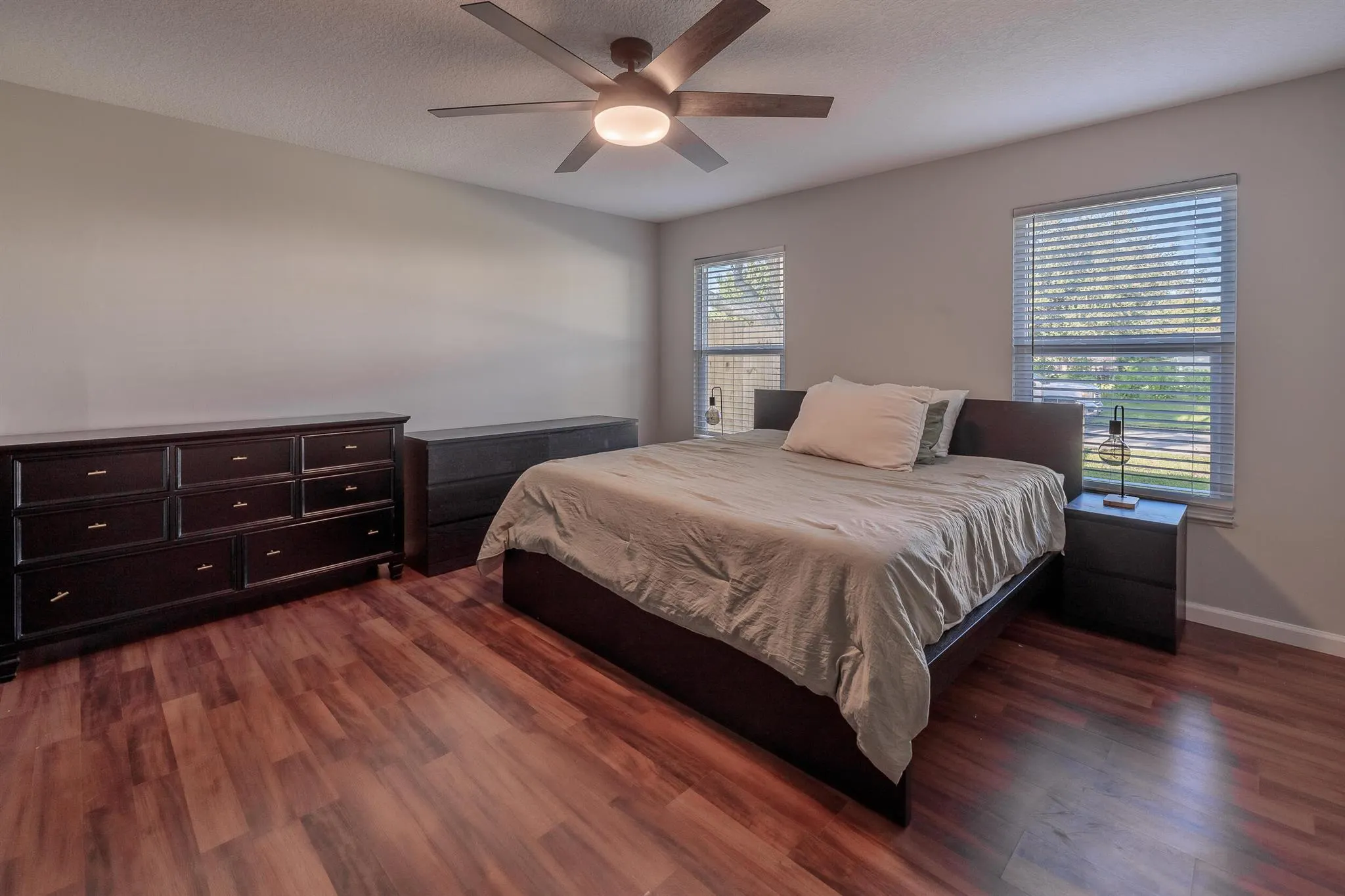 842 SE Streamlet Avenue