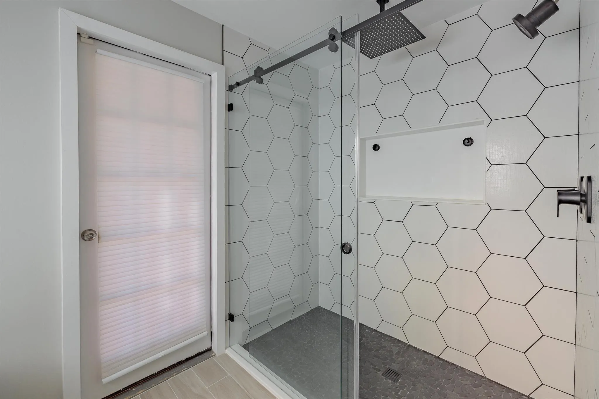 842 SE Streamlet Avenue