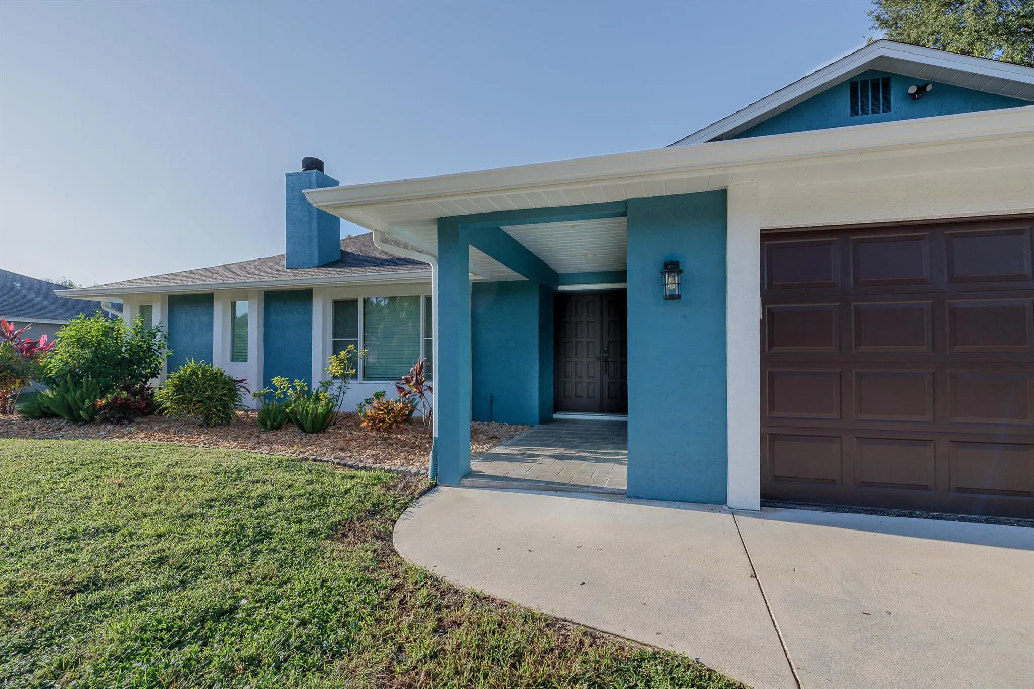 842 SE Streamlet Avenue