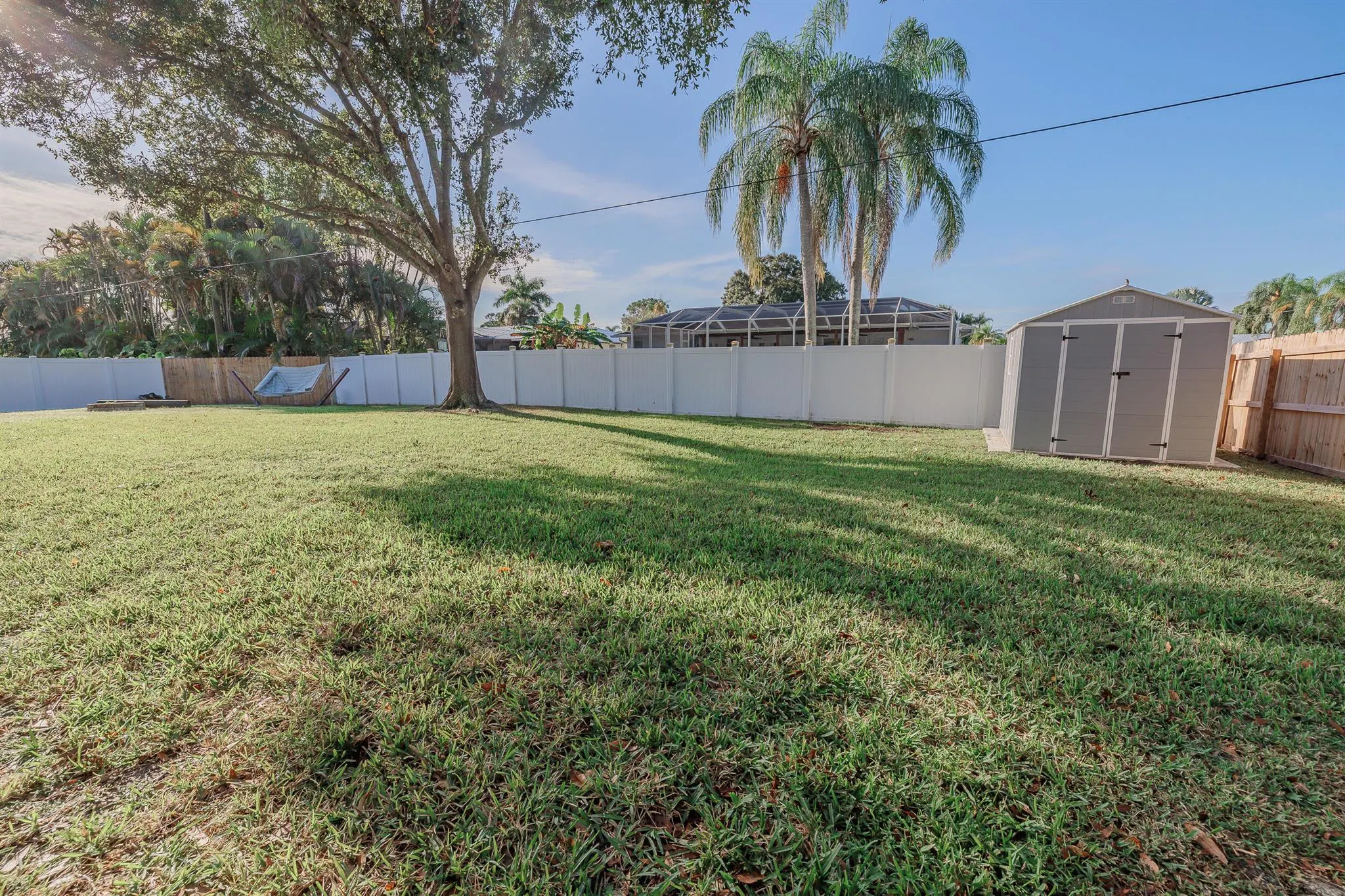 842 SE Streamlet Avenue