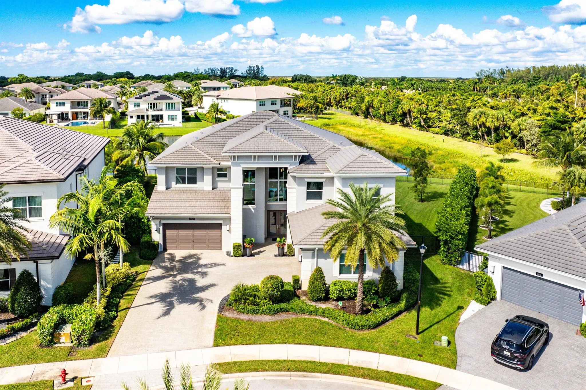 19863 Meadowside Lane