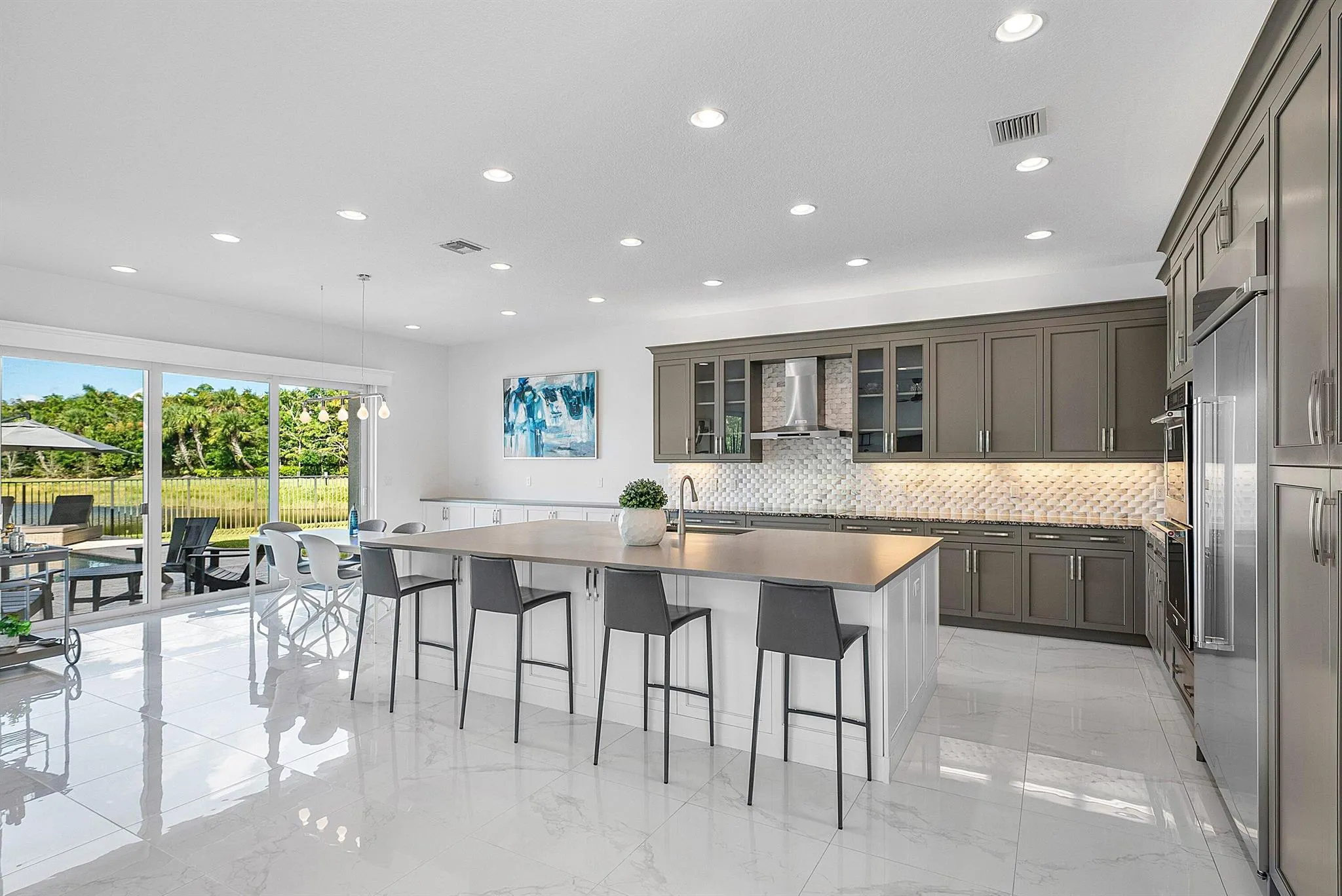 19863 Meadowside Lane