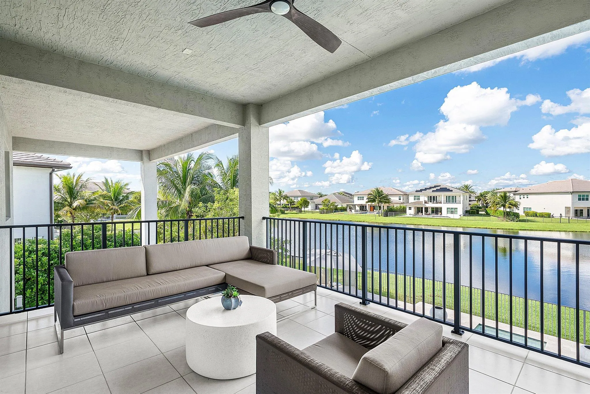 19863 Meadowside Lane