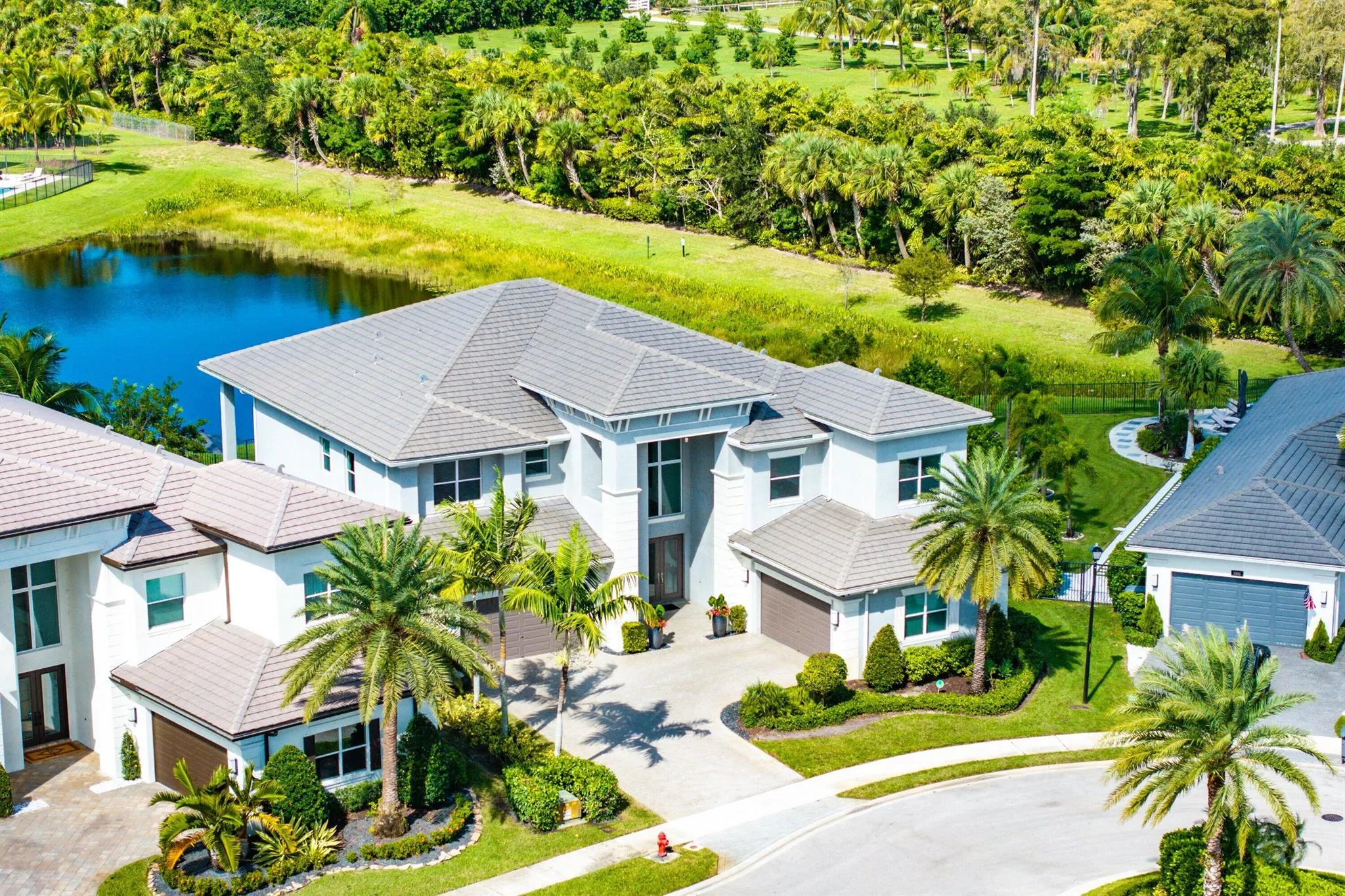 19863 Meadowside Lane