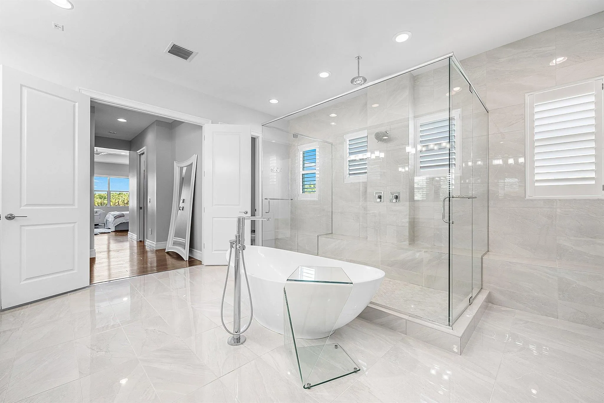 19863 Meadowside Lane